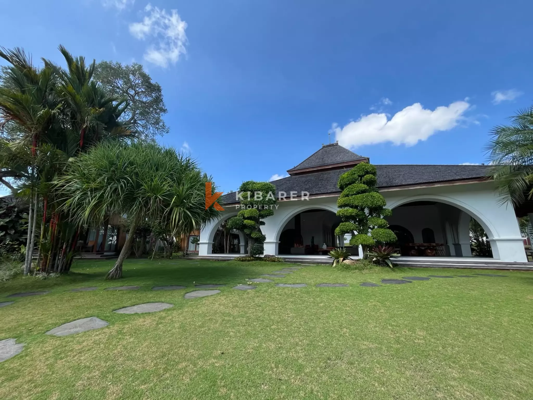 Luxury Three-Bedroom Sanctuary Estate in Kedungu Next to Mother Nature