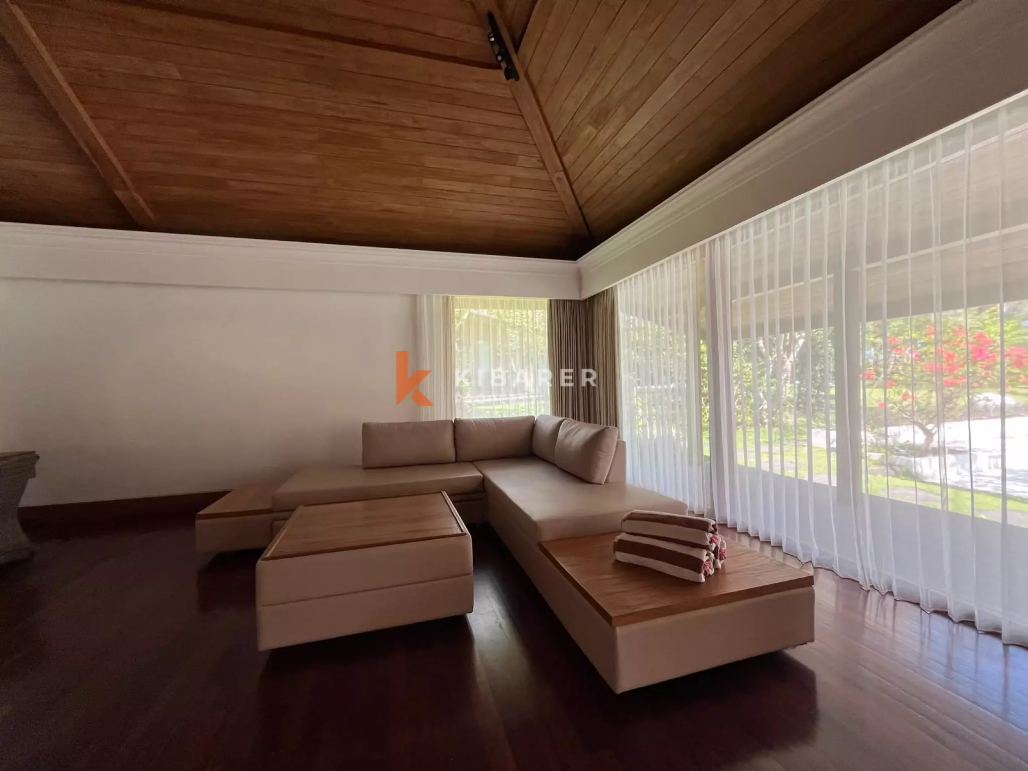 Luxury Three-Bedroom Sanctuary Estate in Kedungu Next to Mother Nature