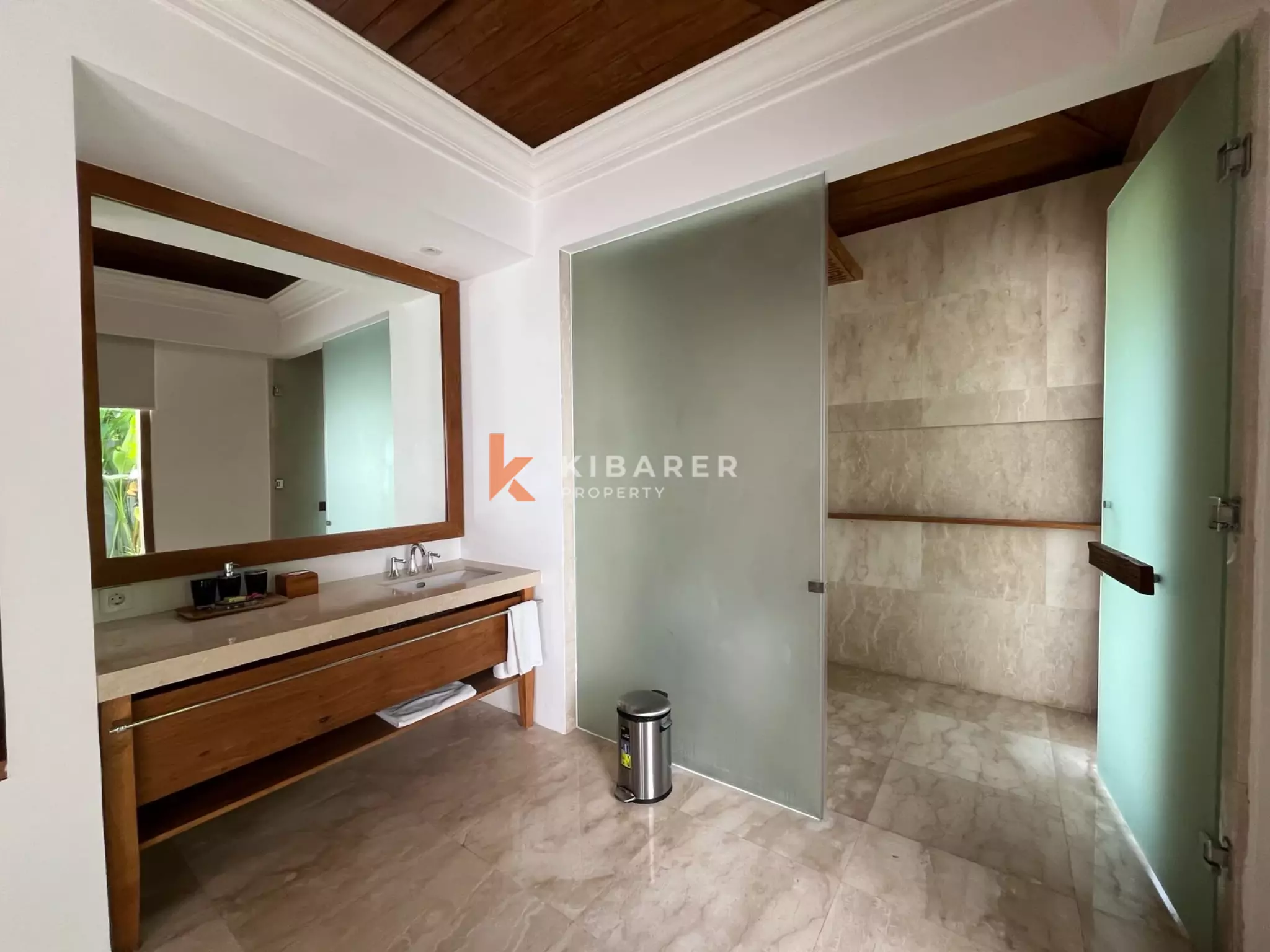 Luxury Three-Bedroom Sanctuary Estate in Kedungu Next to Mother Nature
