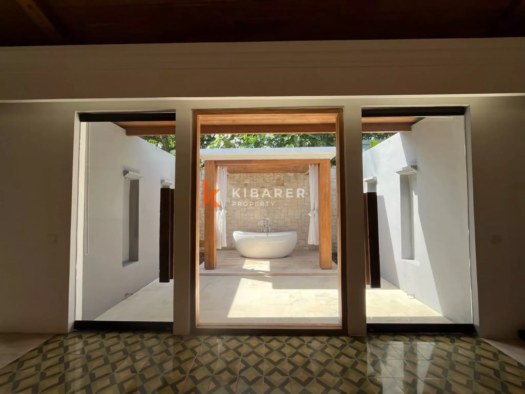 Luxury Three-Bedroom Sanctuary Estate in Kedungu Next to Mother Nature