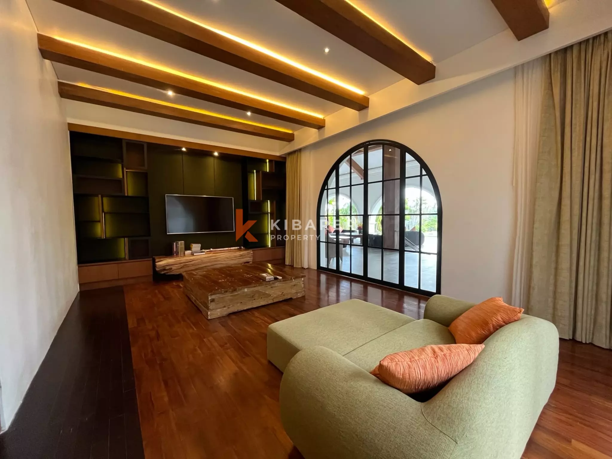 Luxury Three-Bedroom Sanctuary Estate in Kedungu Next to Mother Nature