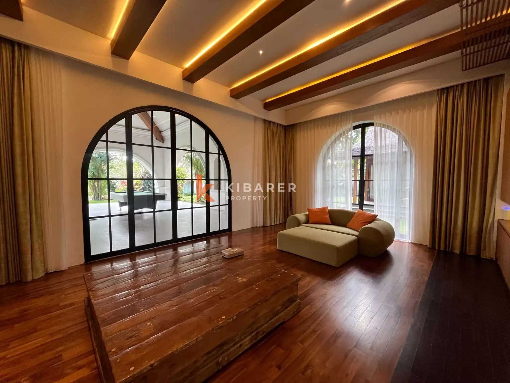 Luxury Three-Bedroom Sanctuary Estate in Kedungu Next to Mother Nature