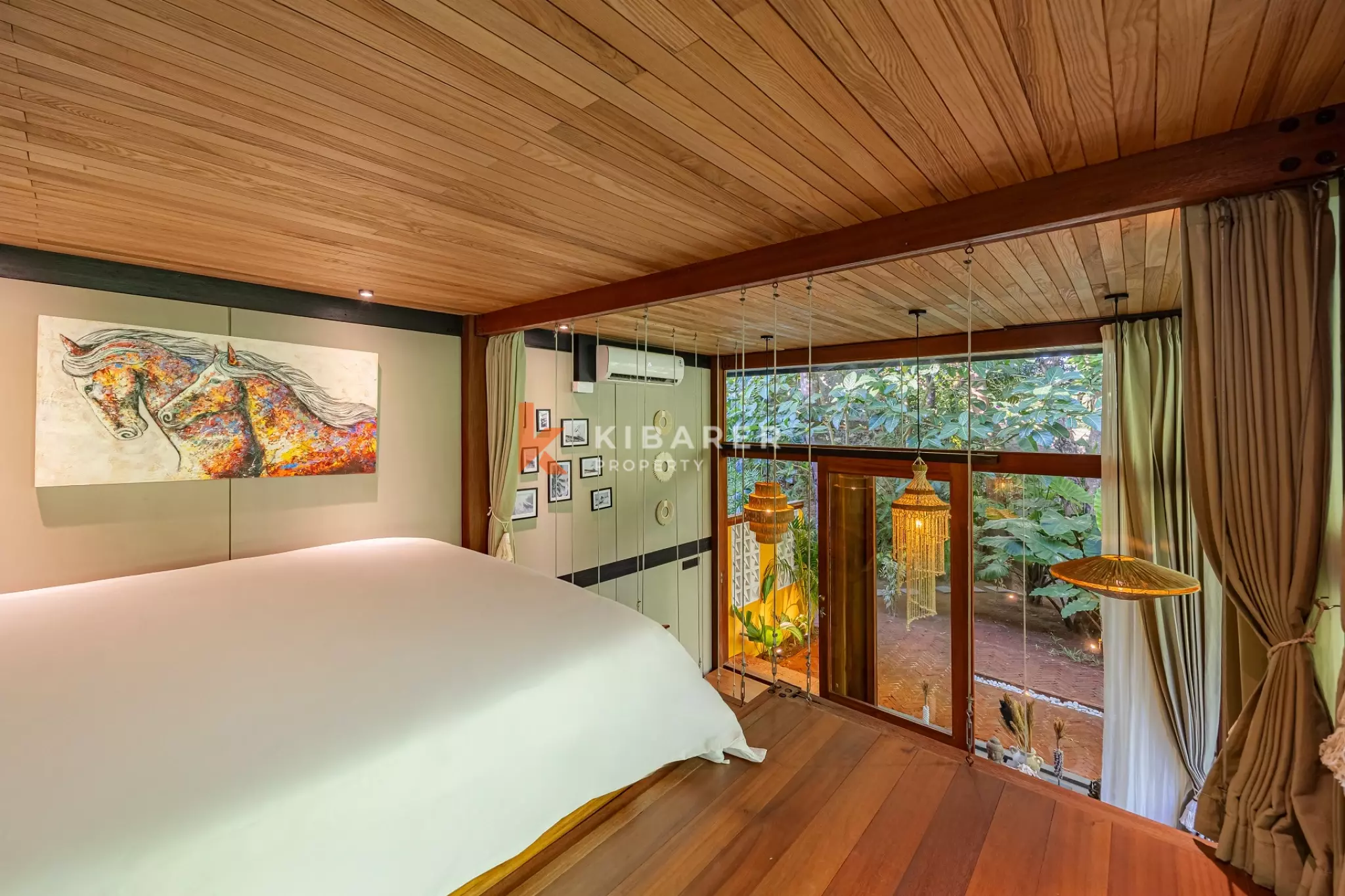 Apartemen Loft Mezzanine Satu Kamar Tidur dengan Kolam Renang Bersama, Dikelilingi Alam di Pecatu–Uluwatu