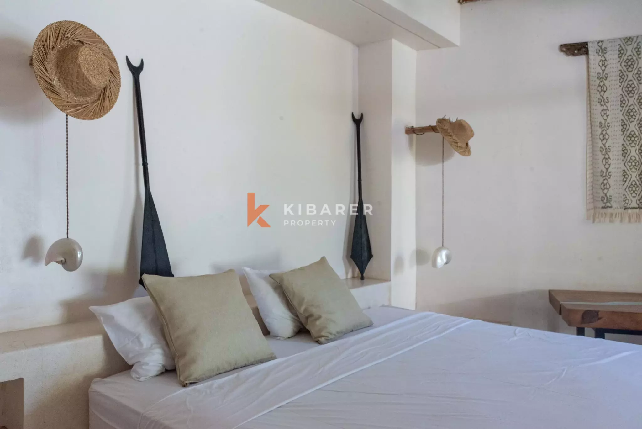 Villa Dua Kamar Tidur yang Didesain Indah di Jantung Pererenan