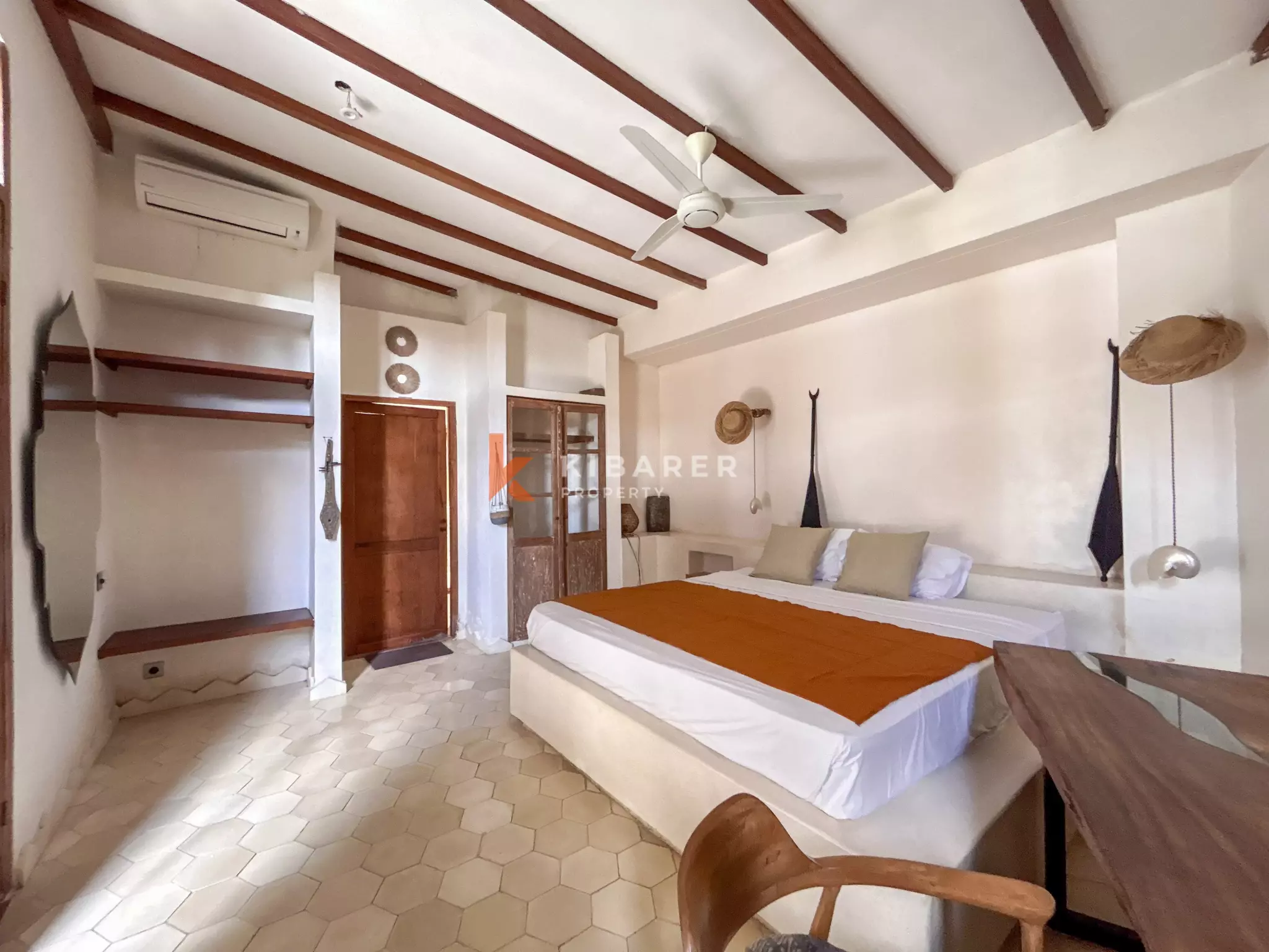 Villa Dua Kamar Tidur yang Didesain Indah di Jantung Pererenan