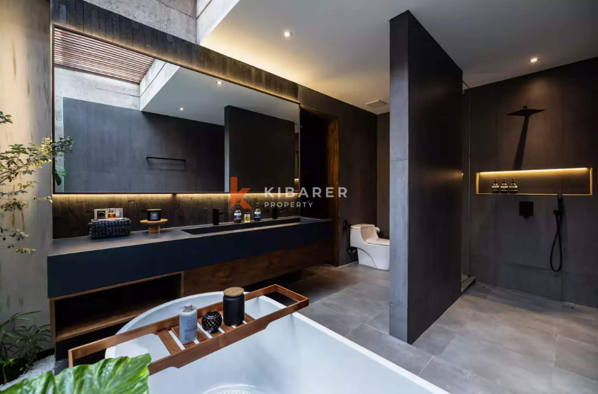 Villa Brutalis Modern Dua Kamar Tidur dengan Kolam Renang Pribadi dan Area Bersantai di Atap di Ungasan