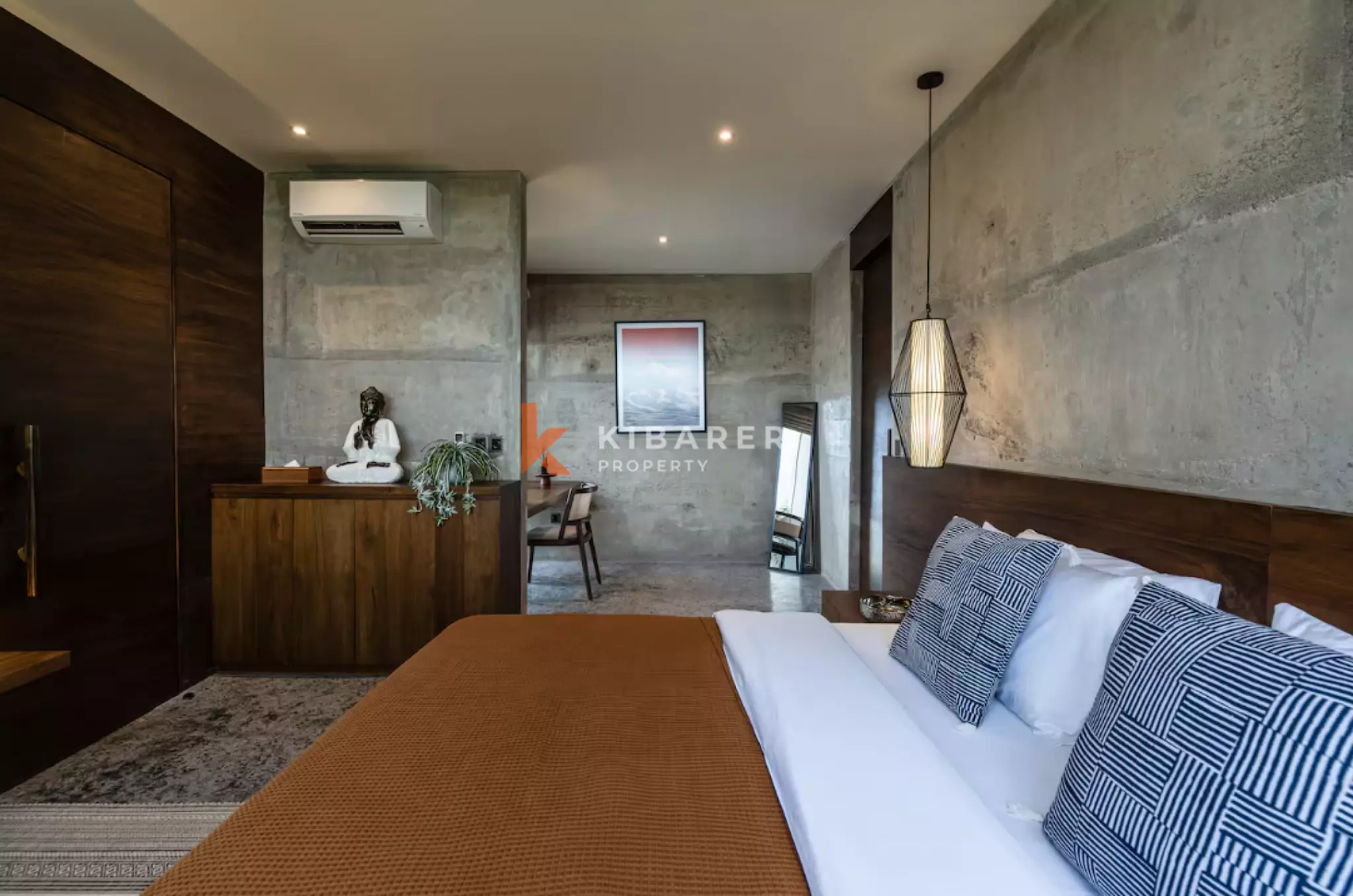 Villa Brutalis Modern Dua Kamar Tidur dengan Kolam Renang Pribadi dan Area Bersantai di Atap di Ungasan