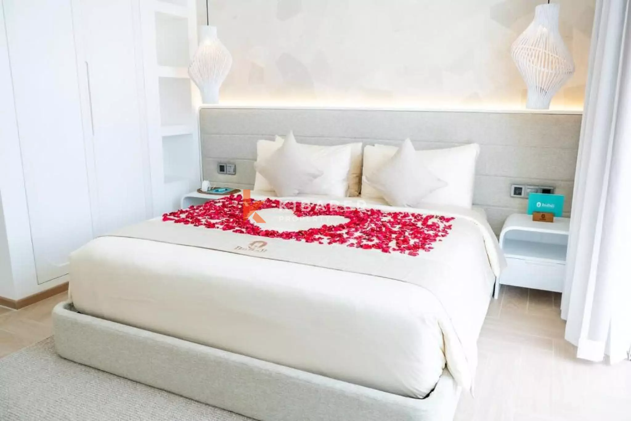 Luxury Modern Two-Bedroom Villa in Bingin