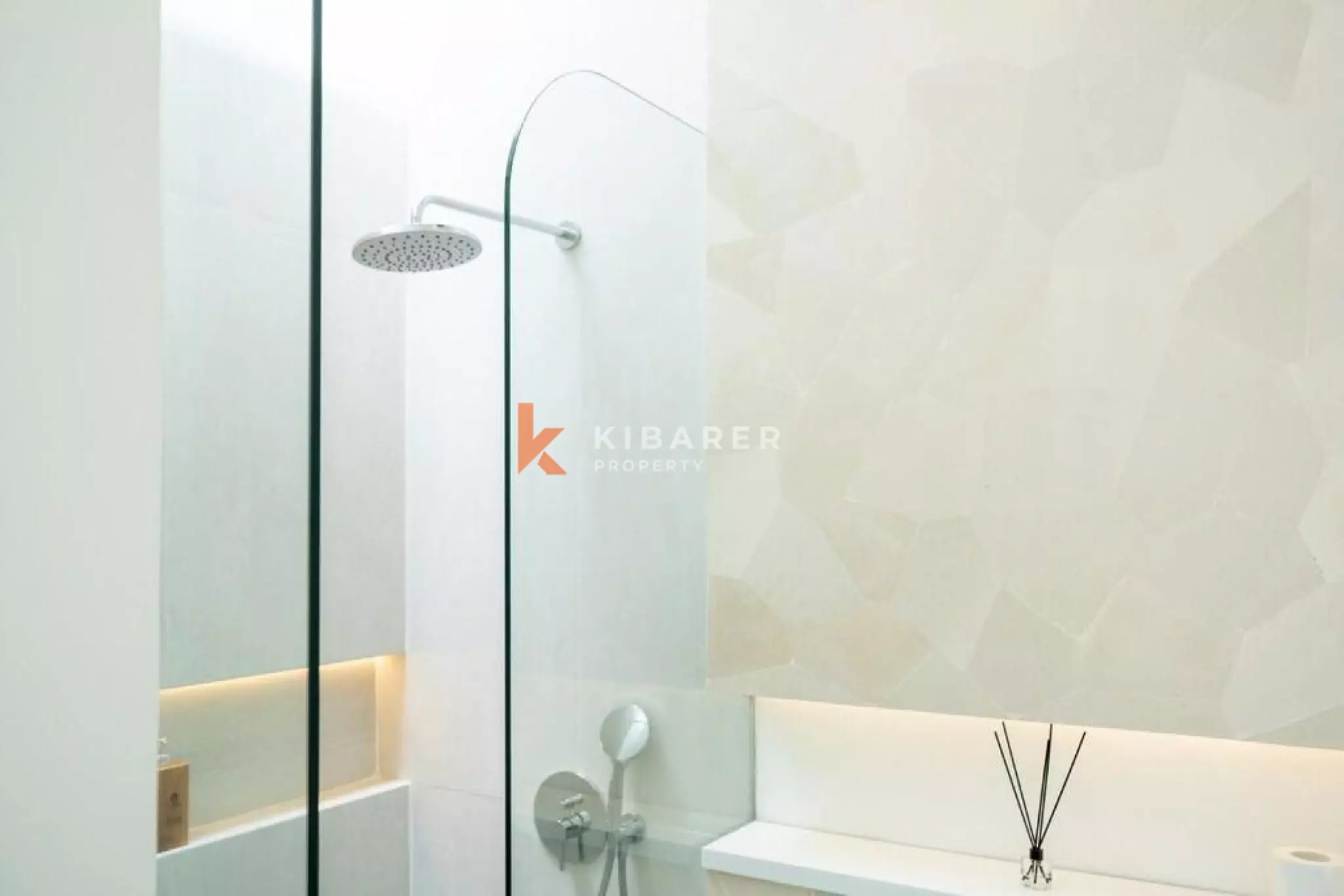 Luxury Modern Two-Bedroom Villa in Bingin
