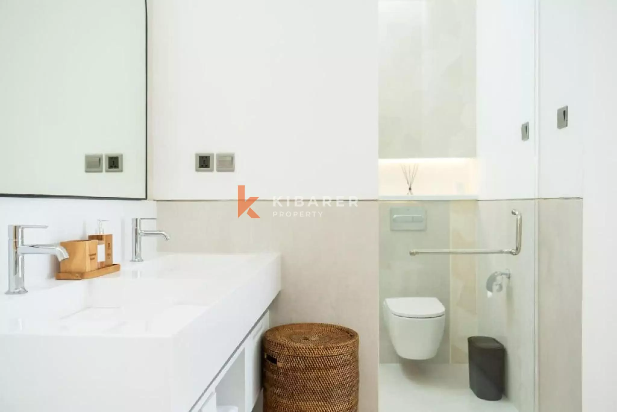 Luxury Modern Two-Bedroom Villa in Bingin