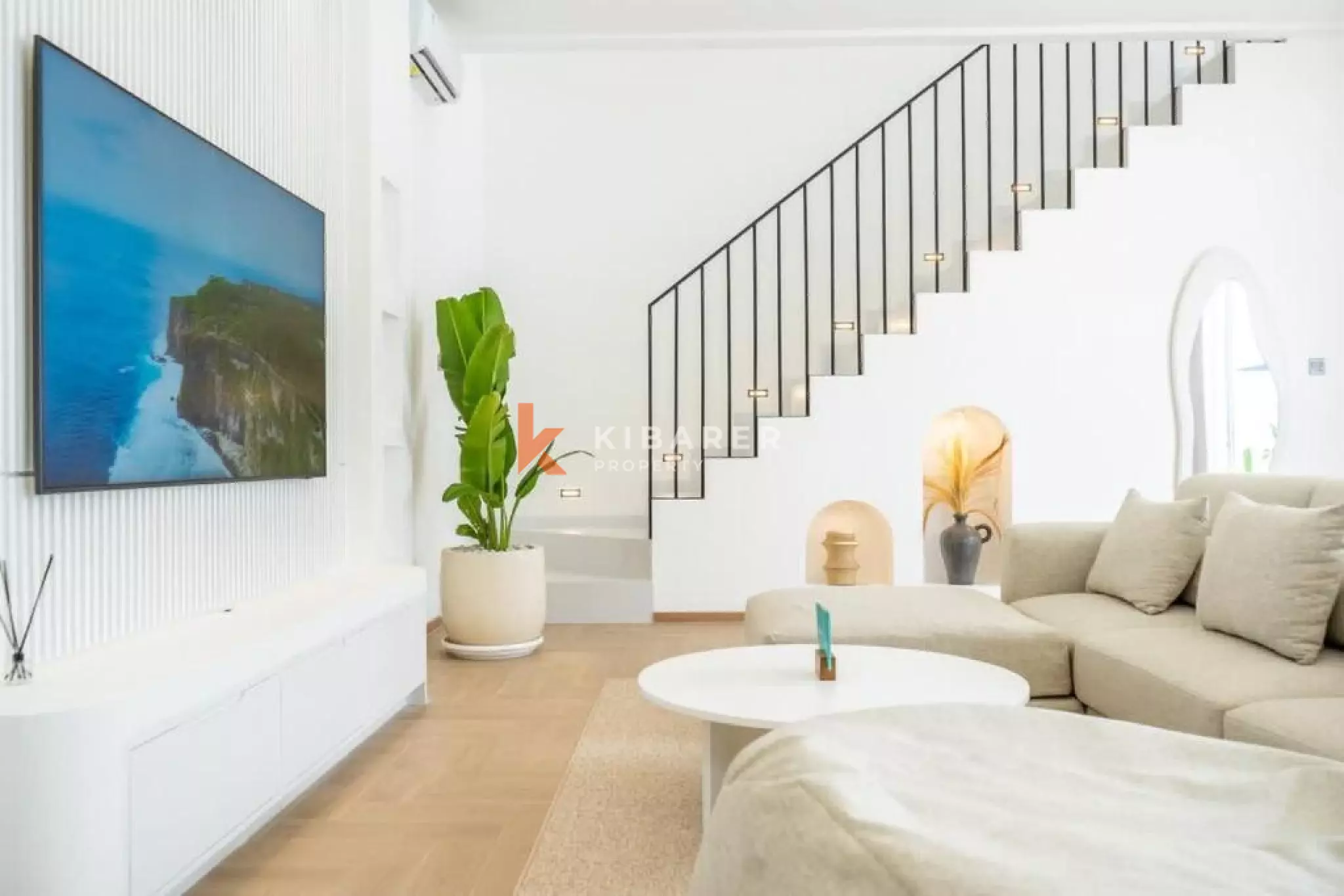Luxury Modern Two-Bedroom Villa in Bingin