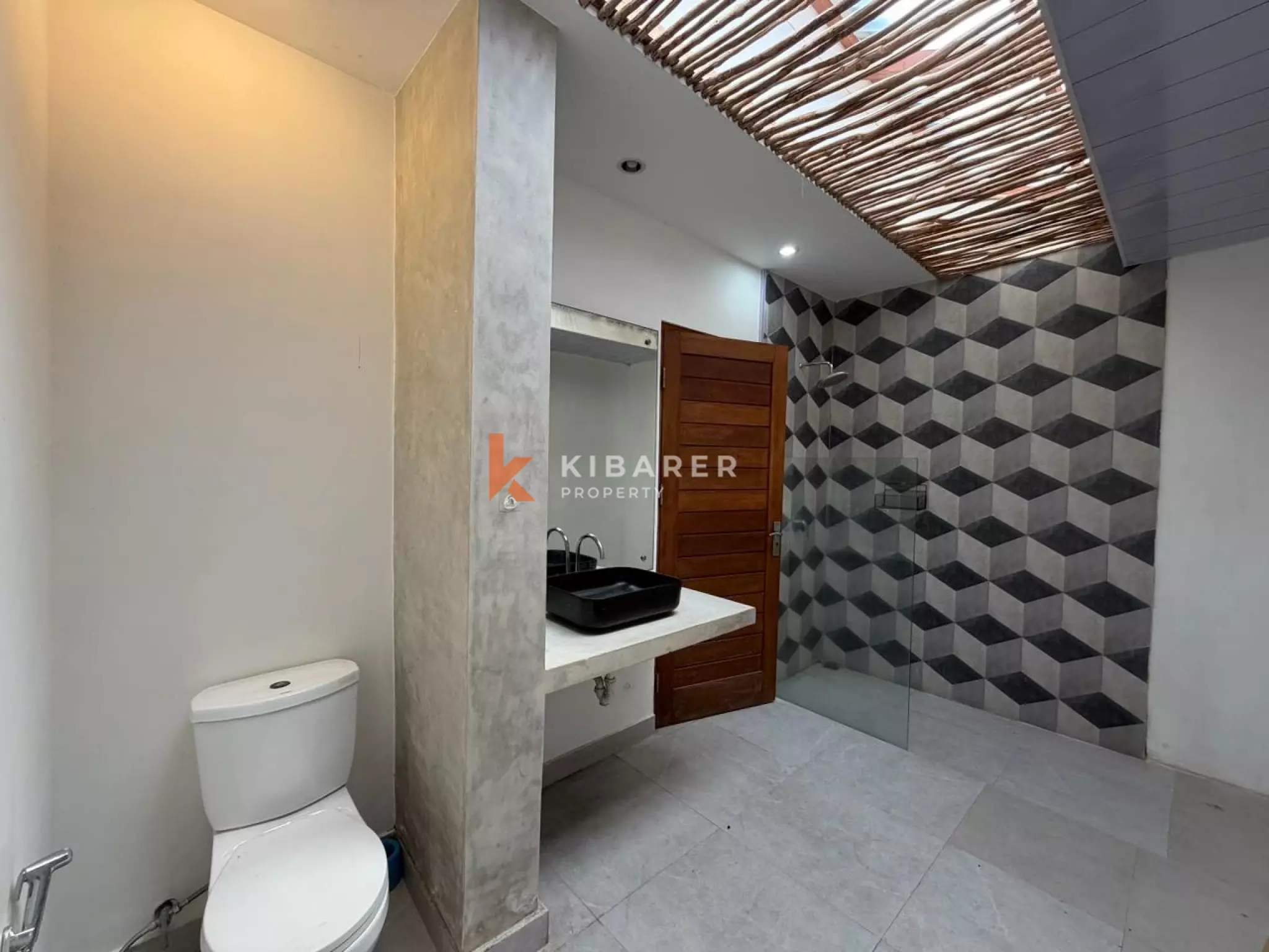 Vila Tertutup Tiga Kamar Tidur di Jungle Corner, Pererenan yang Tenang