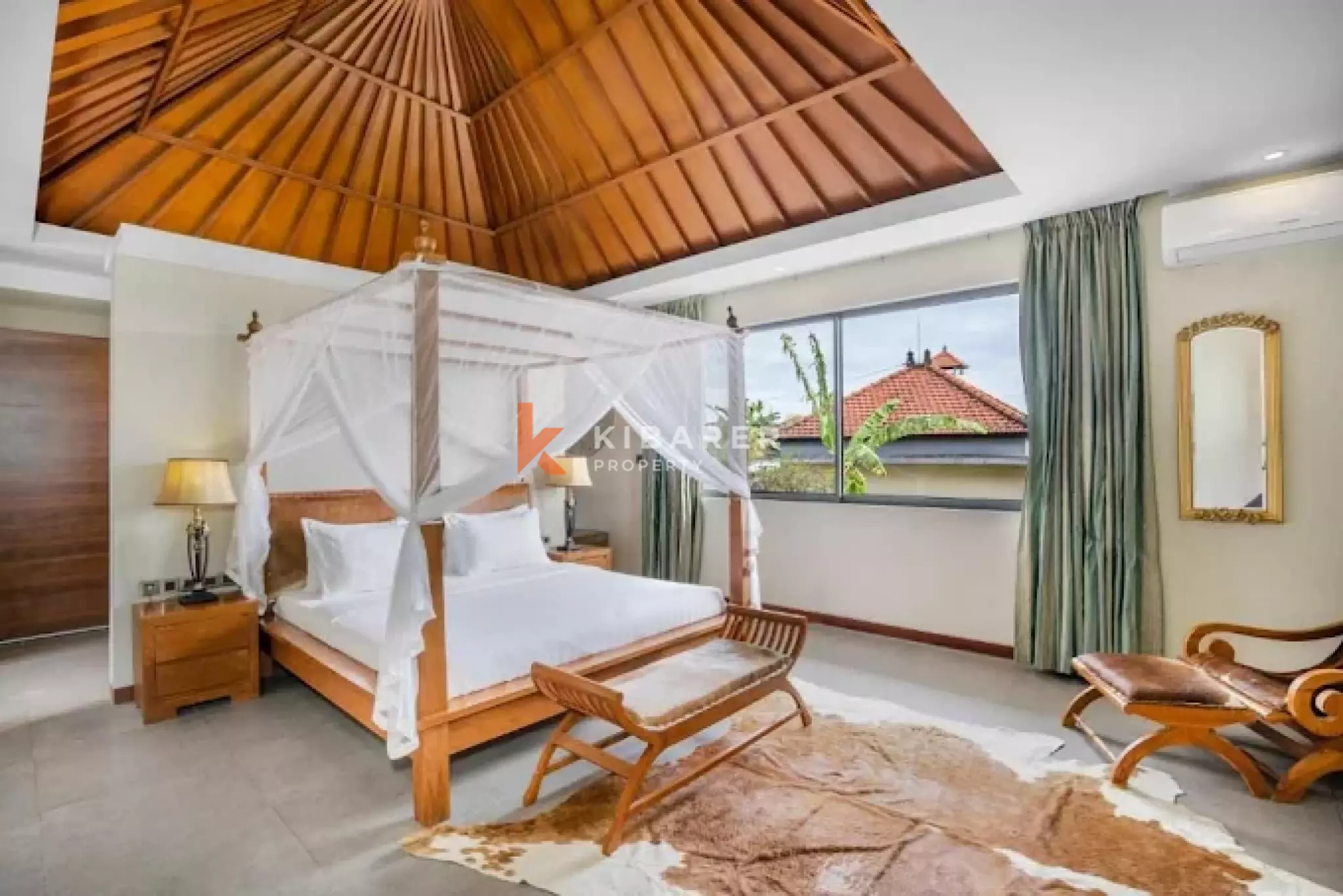 Classic Luxury Four-Bedroom Villa in Tumbak Bayuh