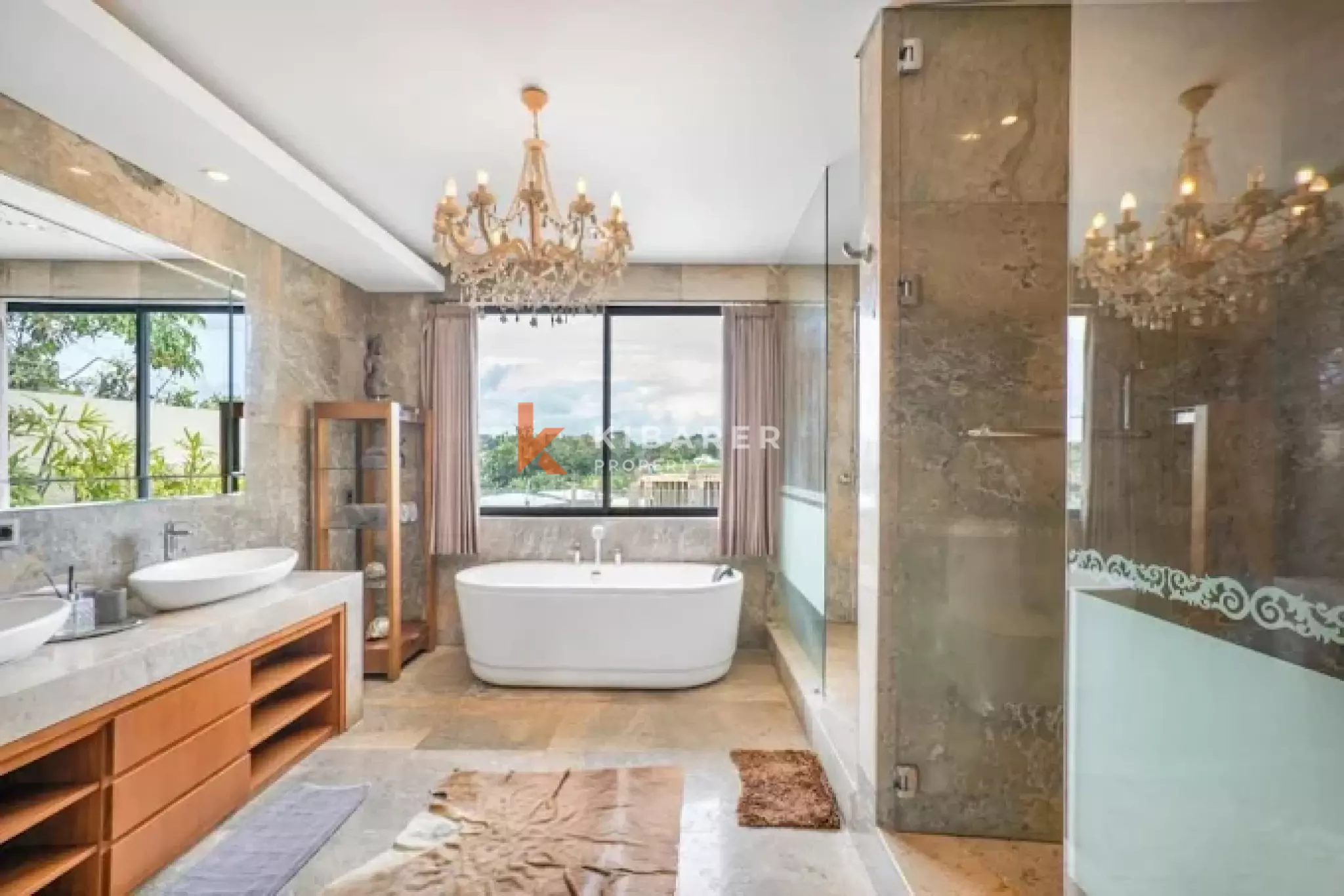 Classic Luxury Four-Bedroom Villa in Tumbak Bayuh