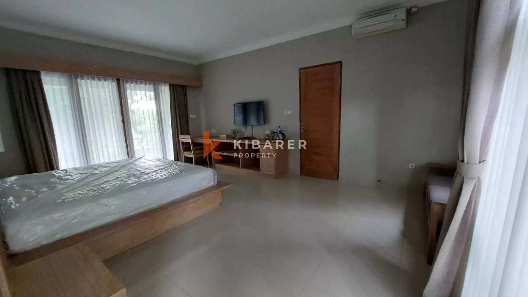 Elegant Four-Bedroom Villa in Golf Court Side Pecatu Prestigious South Bali