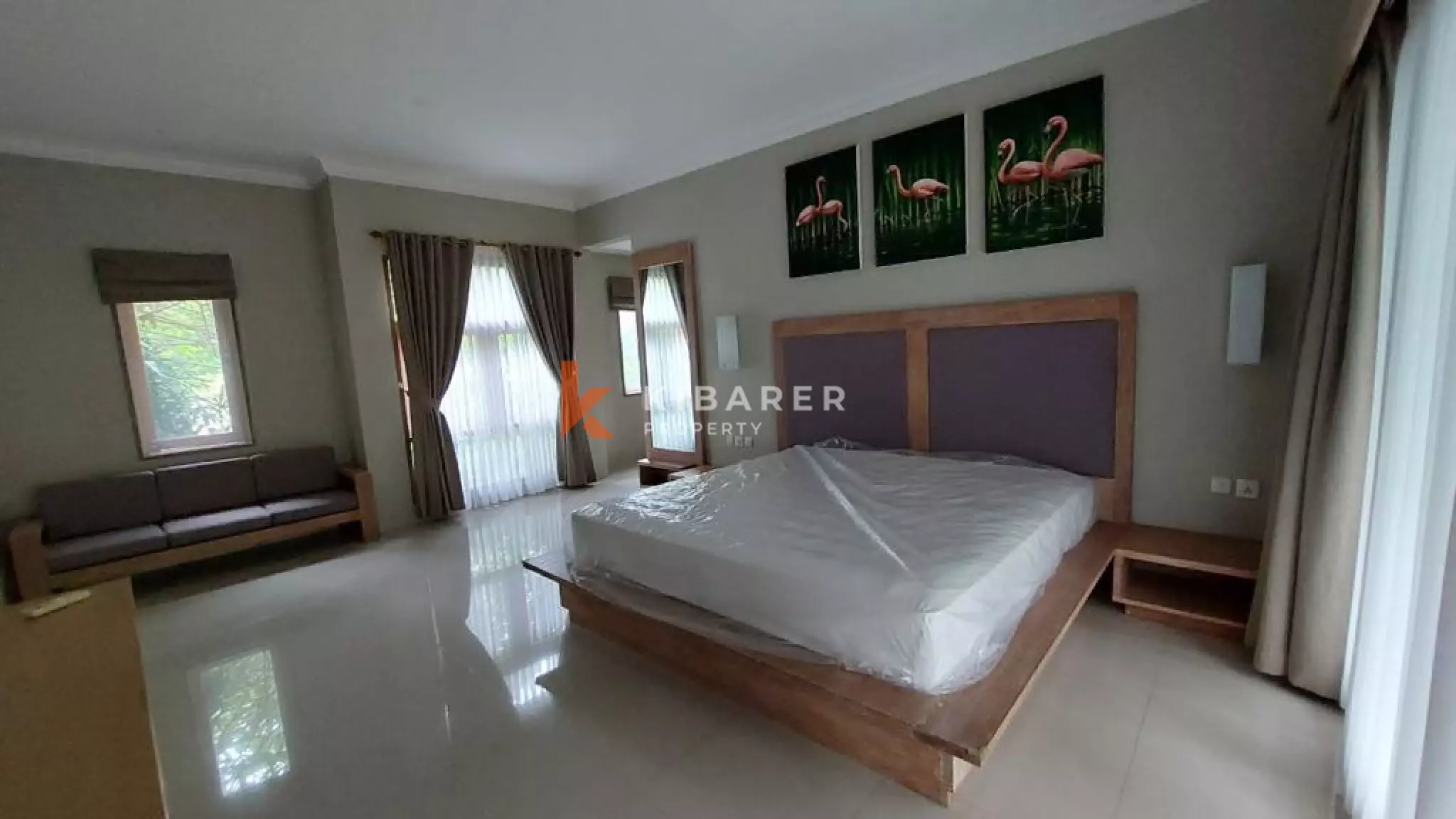 Elegant Four-Bedroom Villa in Golf Court Side Pecatu Prestigious South Bali