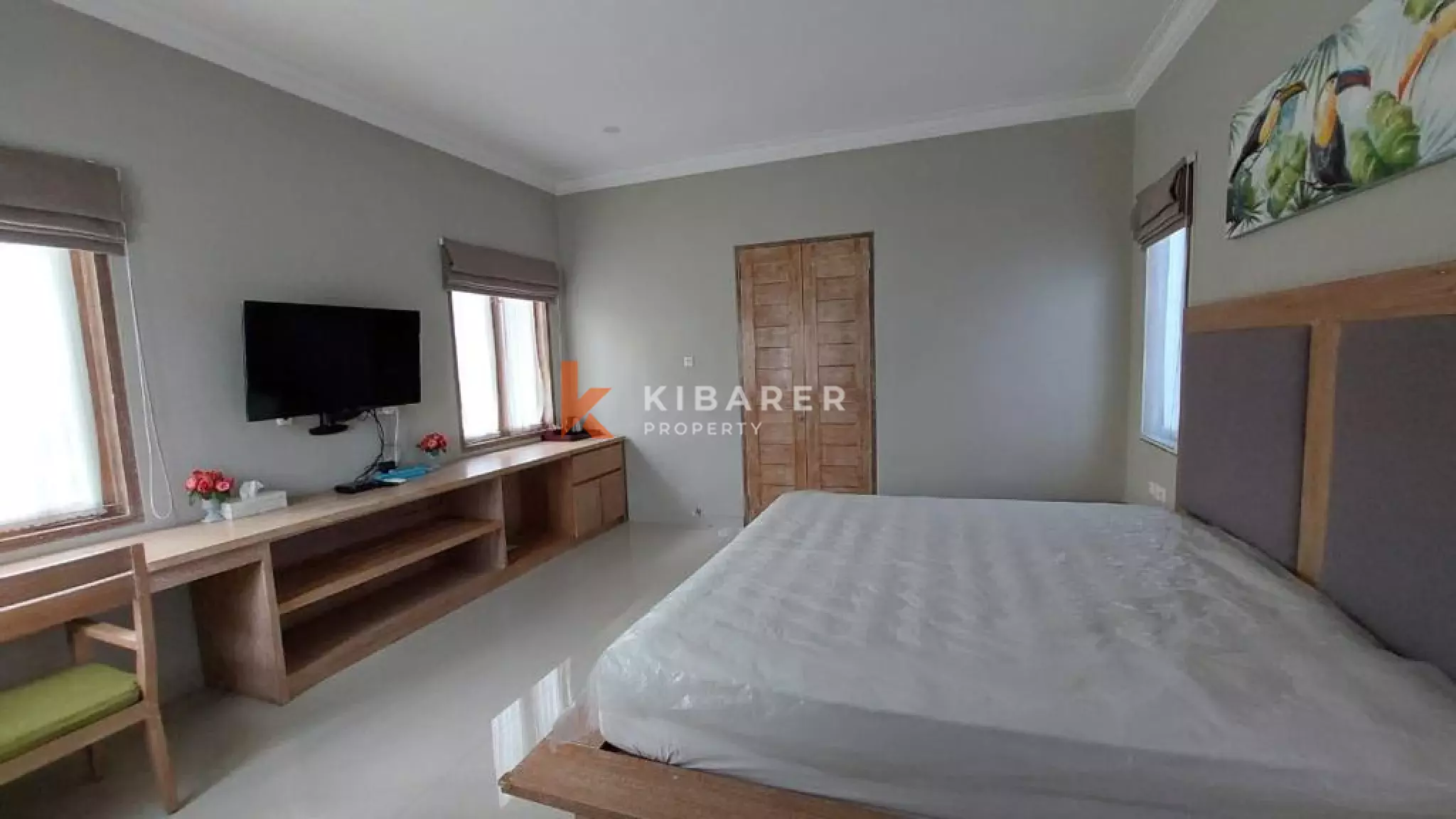 Elegant Four-Bedroom Villa in Golf Court Side Pecatu Prestigious South Bali