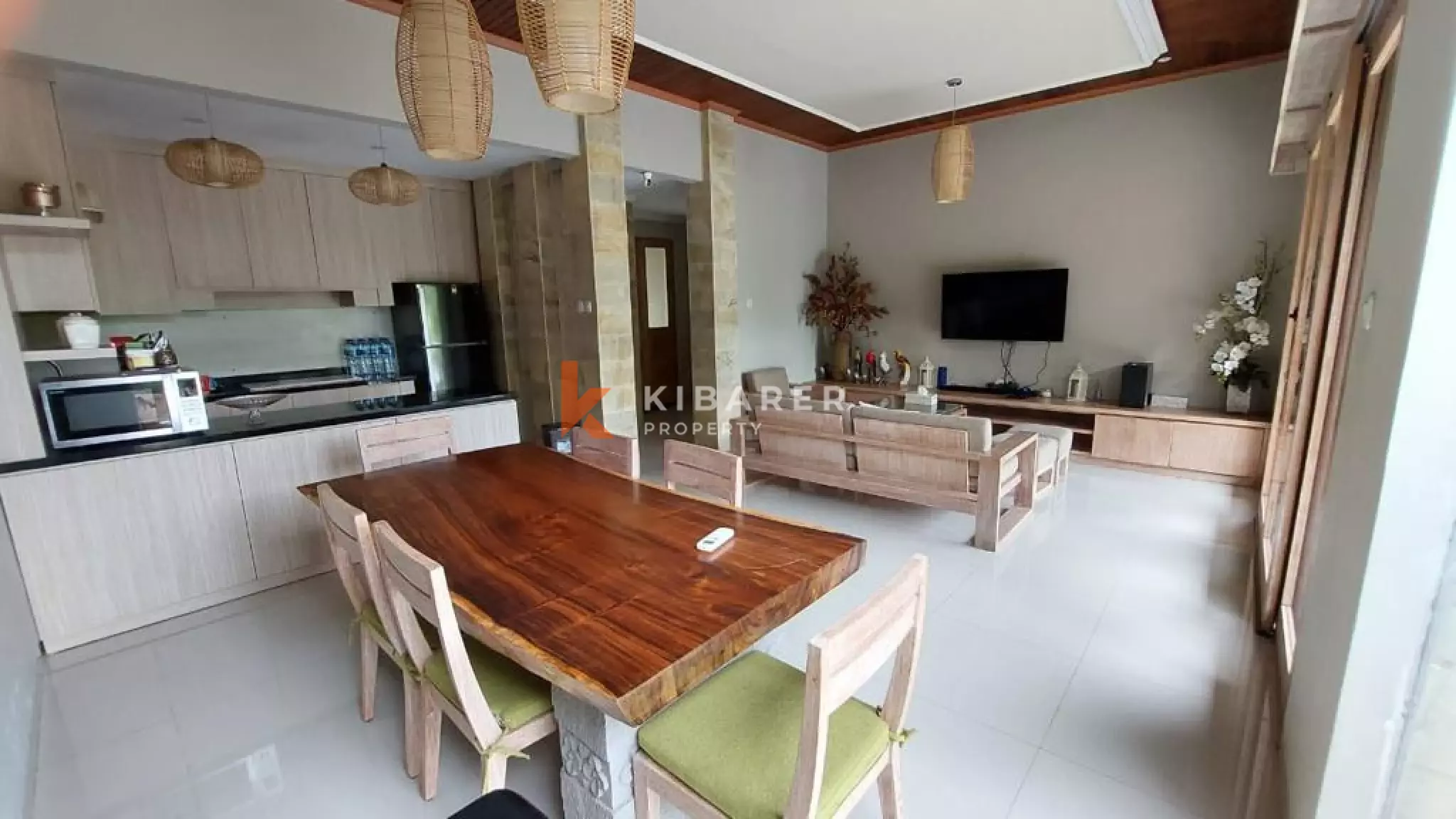 Elegant Four-Bedroom Villa in Golf Court Side Pecatu Prestigious South Bali
