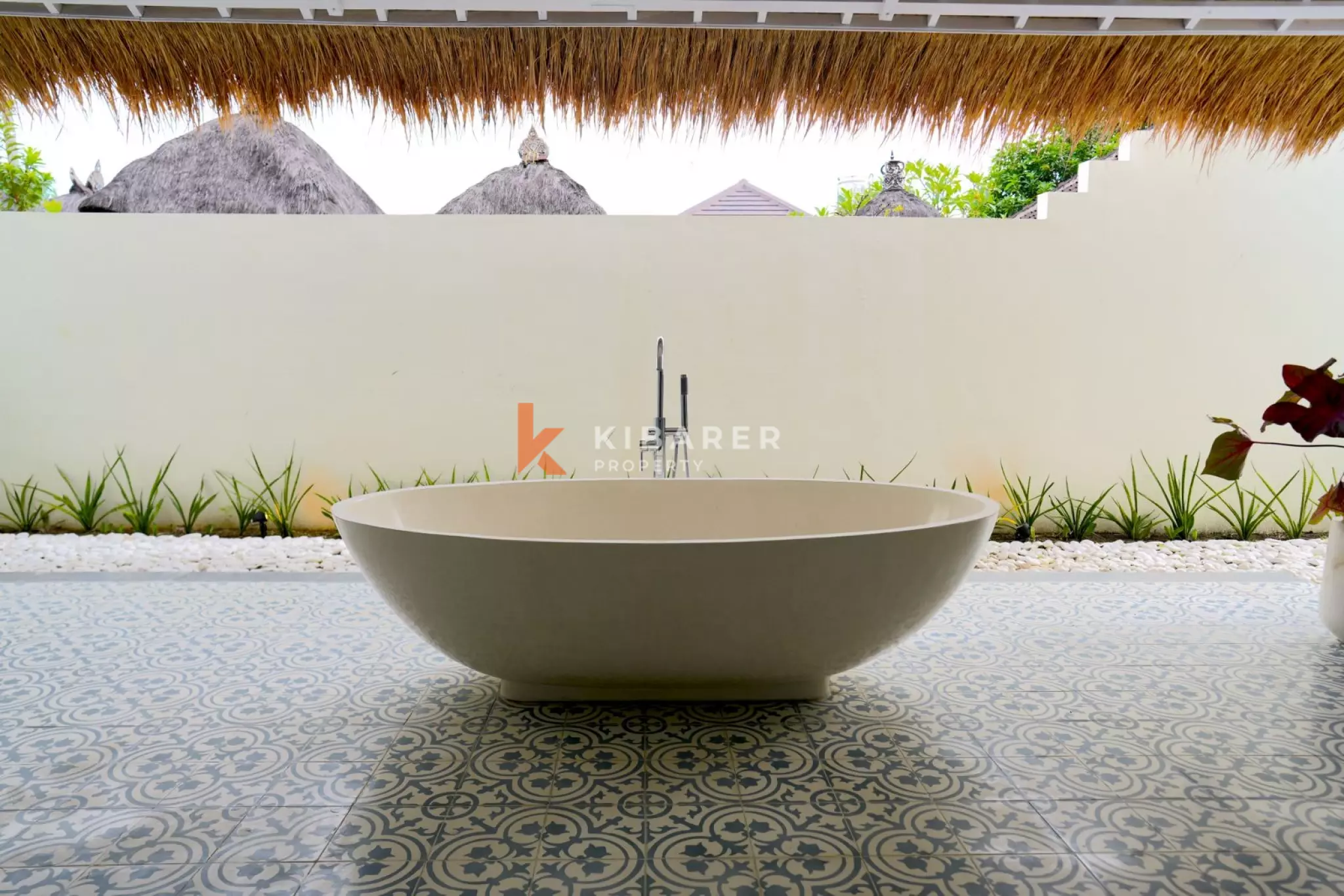 Brand New Modern Three-Bedroom Villa in Seminyak with Garden