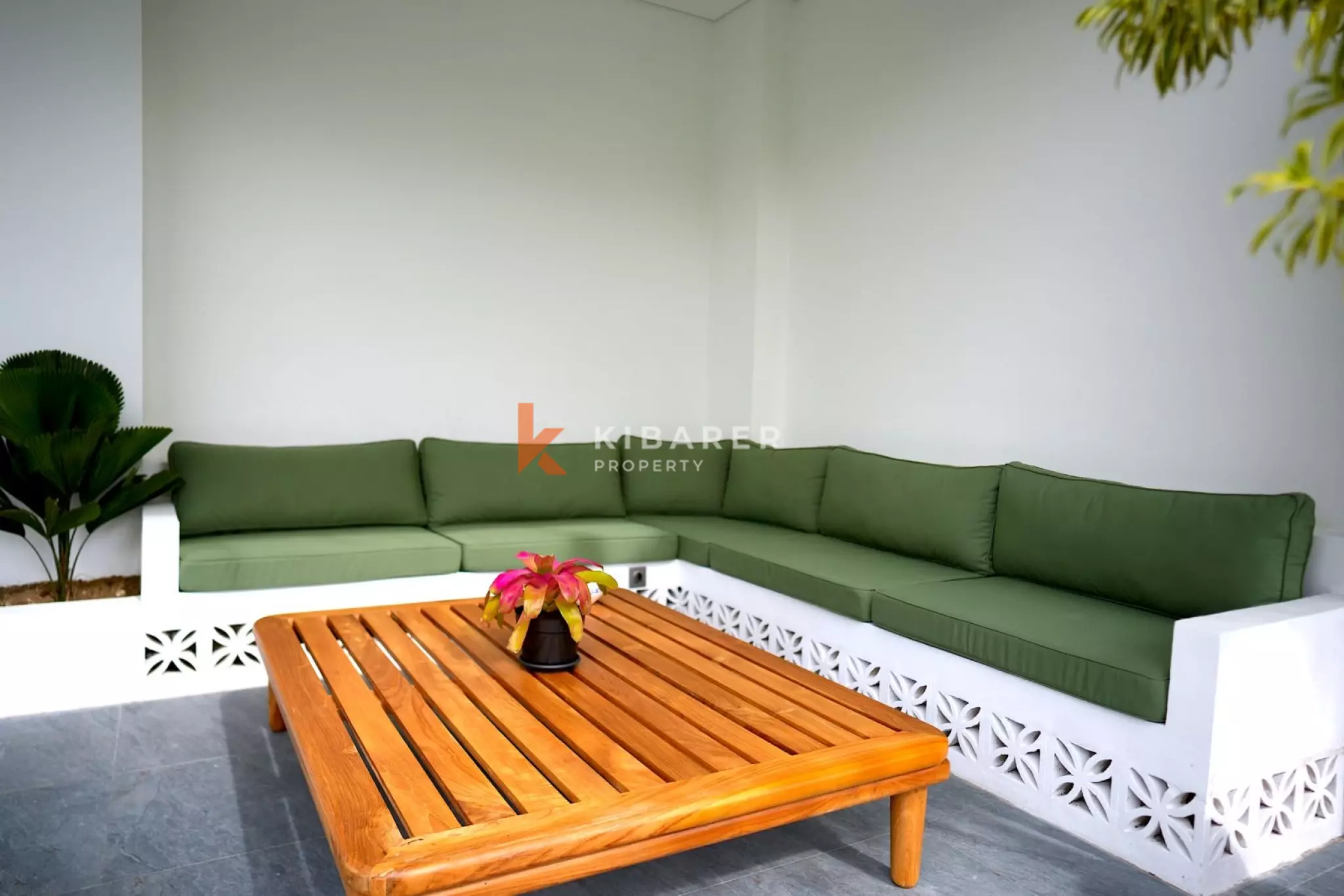 Brand New Modern Three-Bedroom Villa in Seminyak with Garden