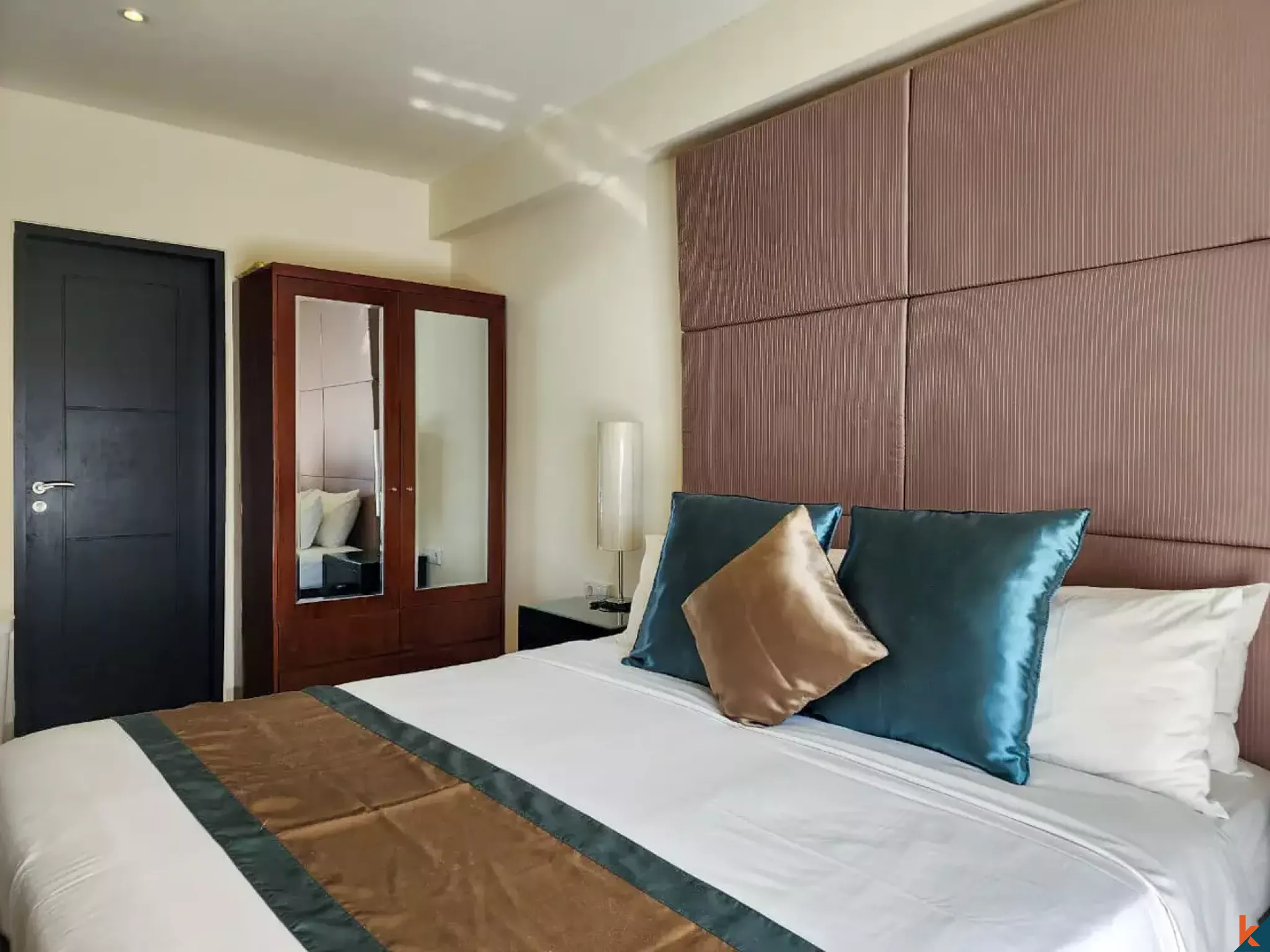 Amazing freehold one bedroom property part of exclusive hotel and residence in Kuta