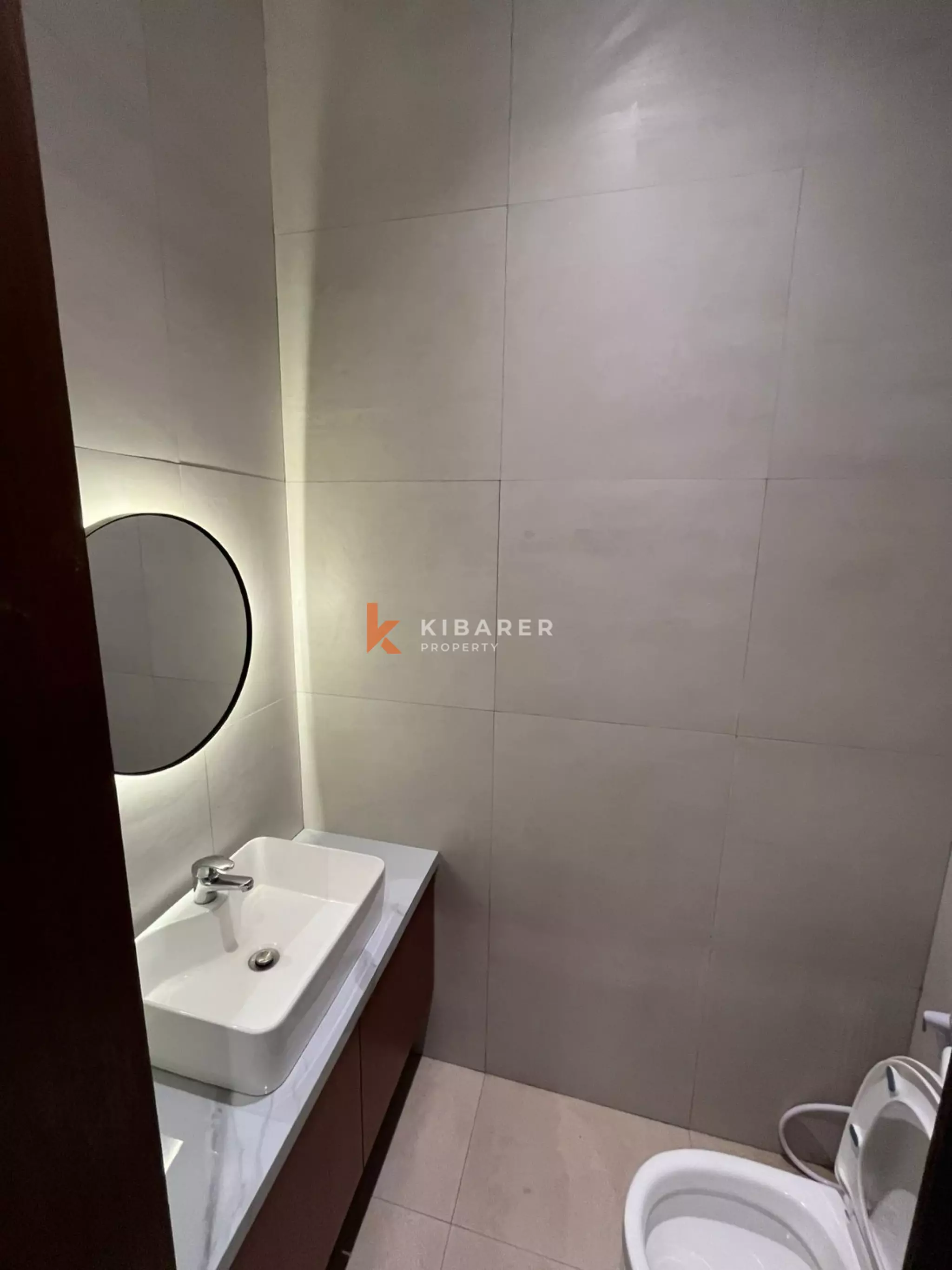 Charming One-Bedroom Villa with Private Pool in Kayutulang