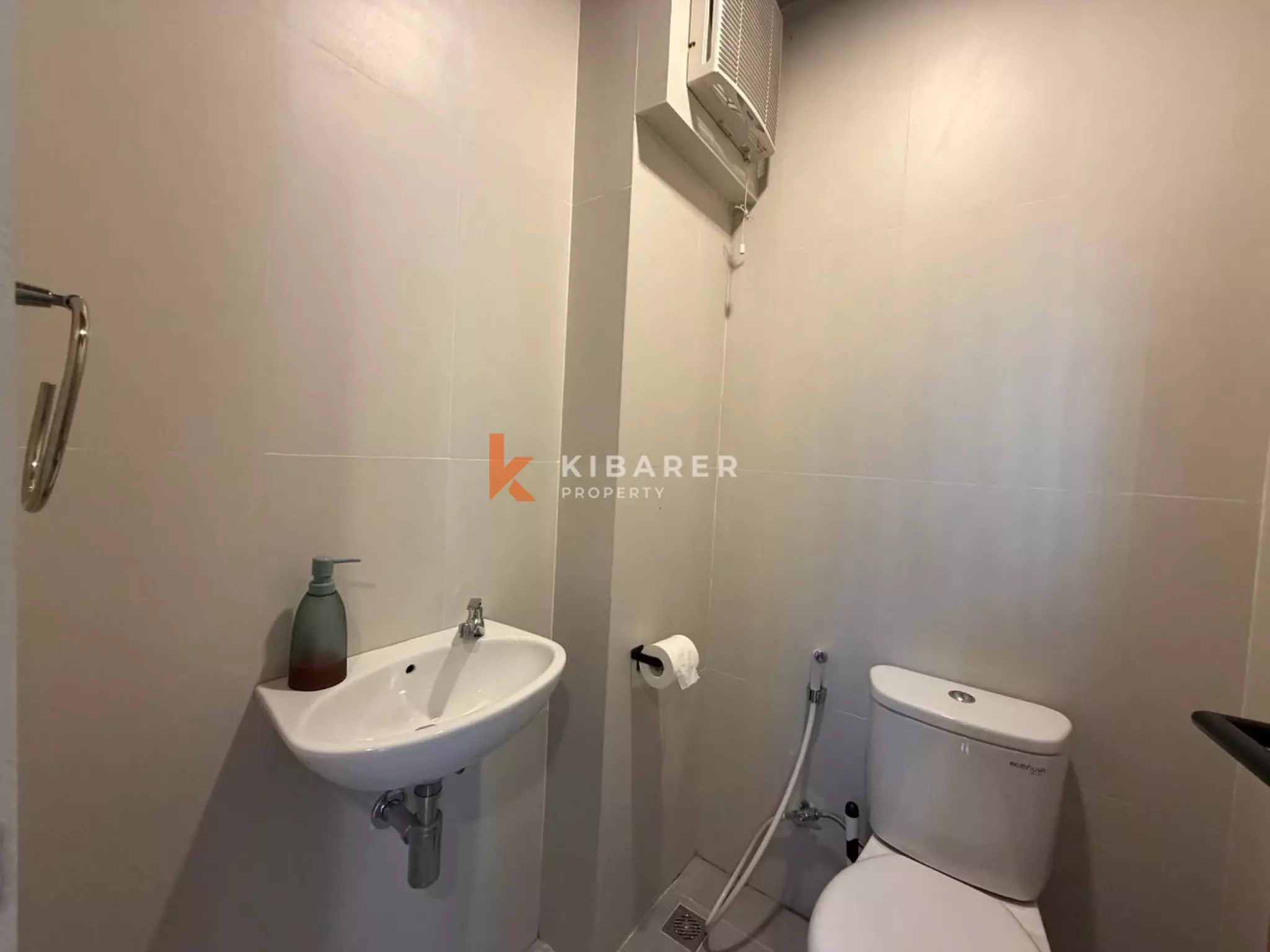Vila Tertutup Dua Kamar Tidur dengan Kenyamanan Modern di Area Padonan-Dalung yang Tenang