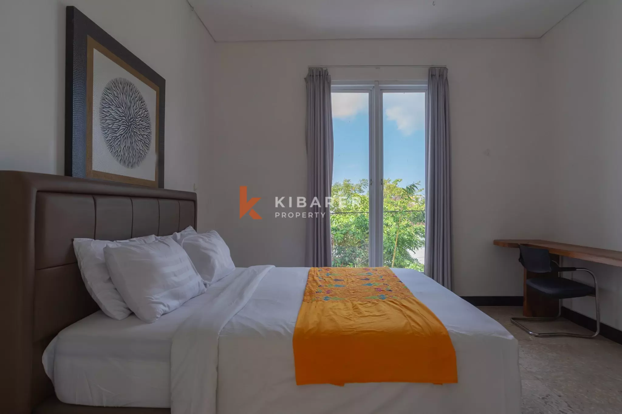 Villa Tiga Kamar Tidur dengan Ruang Keluarga Tertutup di Kompleks Villa di Area Pererenan yang Diinginkan