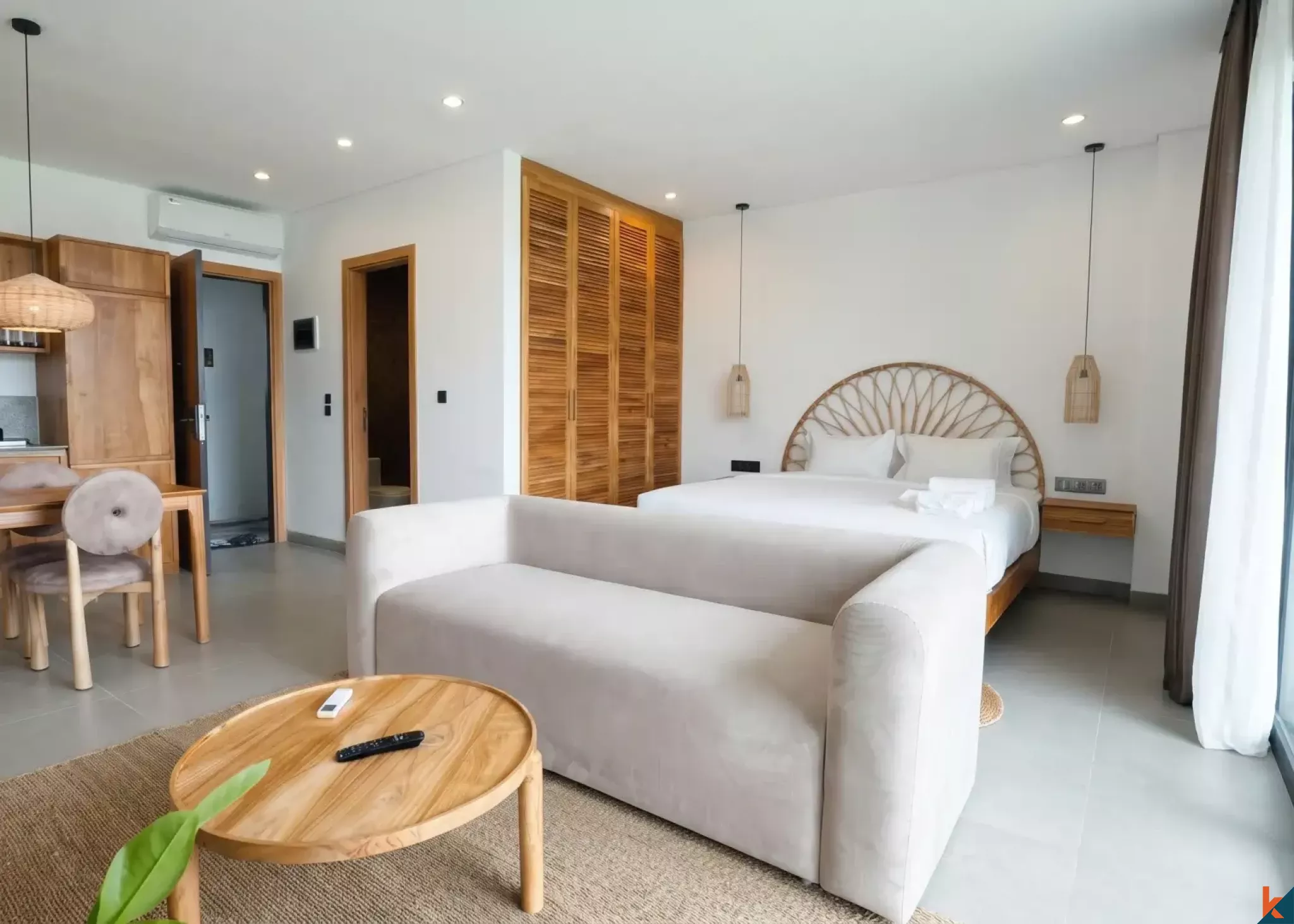 Leasehold One Bedroom Aparthotel Suite Close to Beach in Berawa