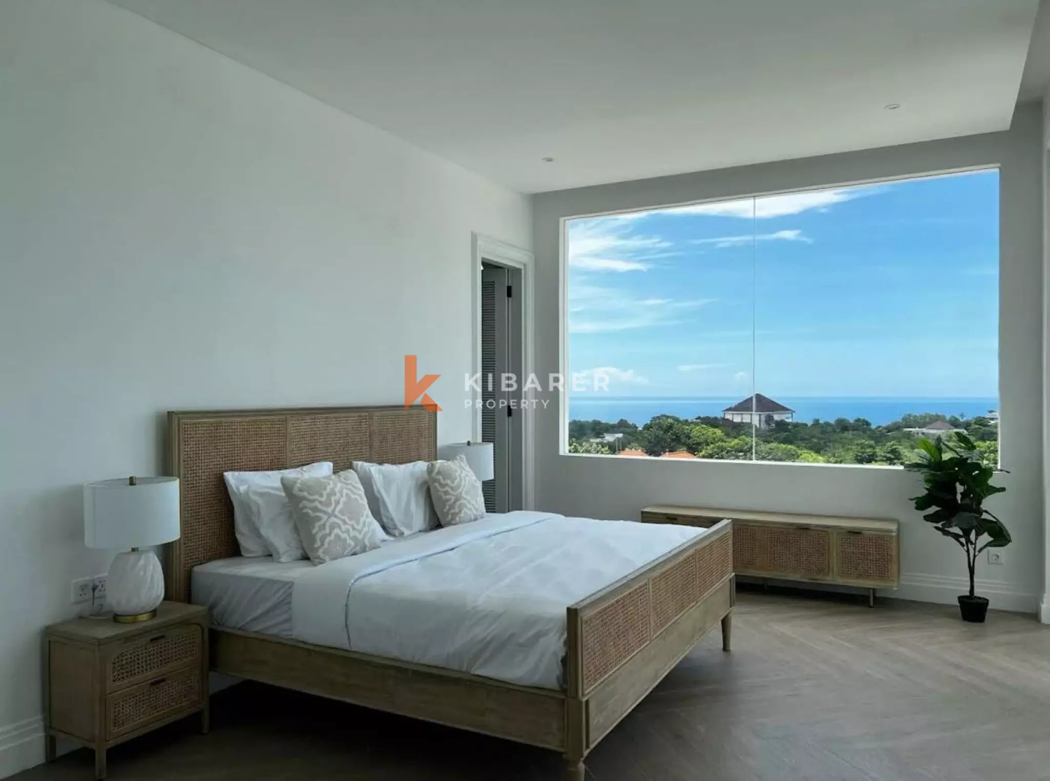 Modern Coastal Four Bedroom Villa with Rooftop and Ocean Panorama in Ungasan