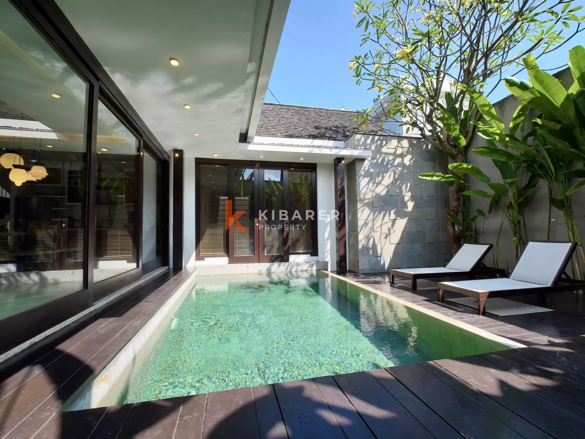 Cozy Three bedrooms Enclosed Living Villa in Mertanadi-Seminyak