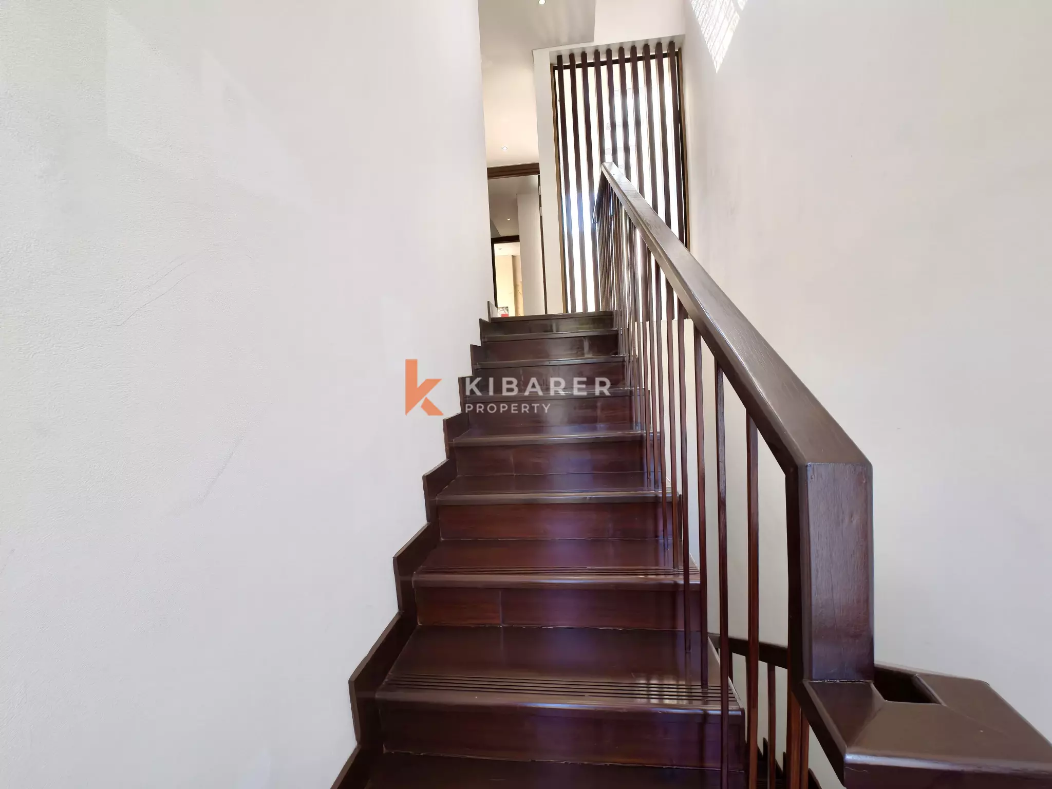 Cozy Three bedrooms Enclosed Living Villa in Mertanadi-Seminyak
