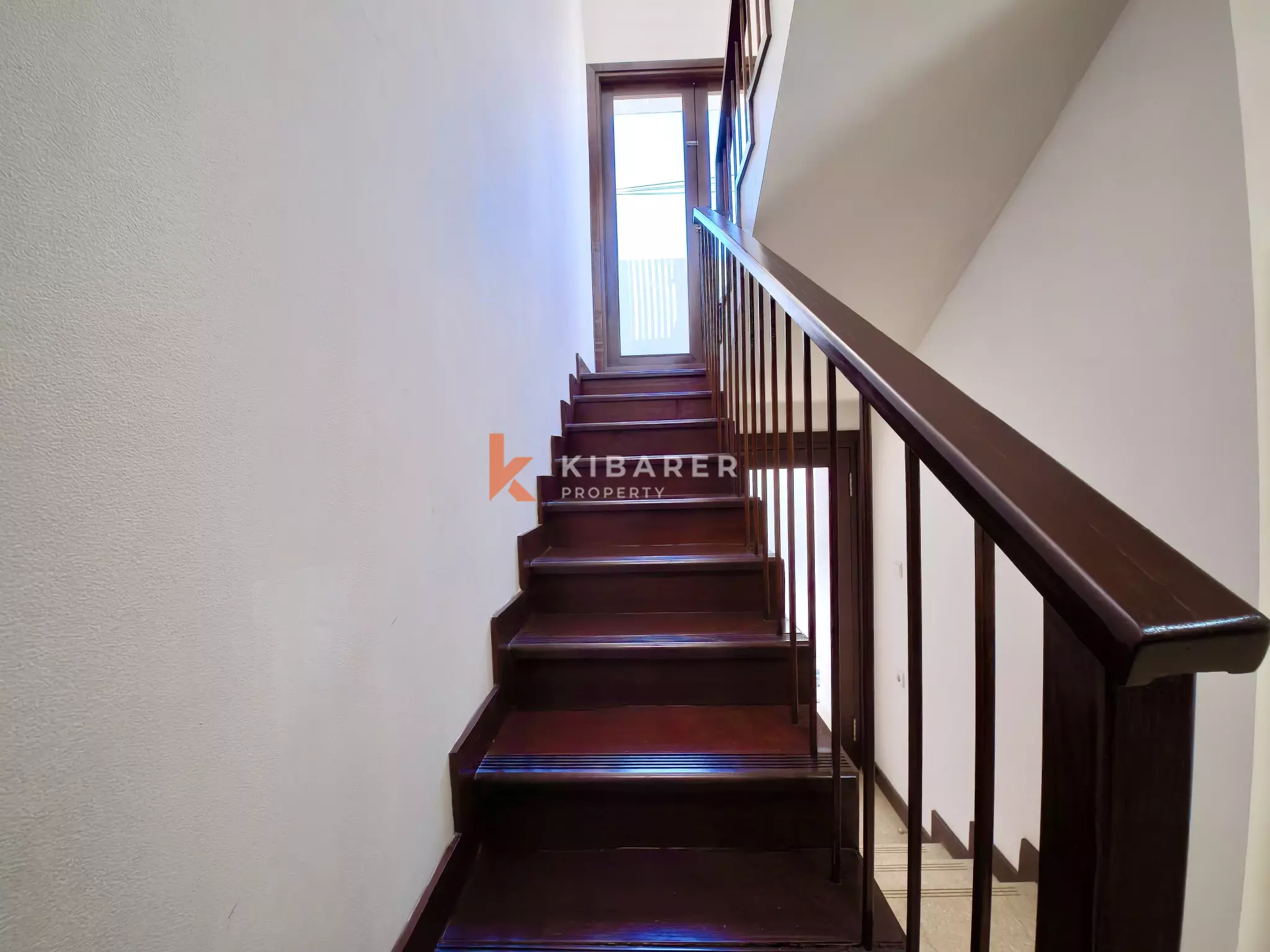 Cozy Three bedrooms Enclosed Living Villa in Mertanadi-Seminyak