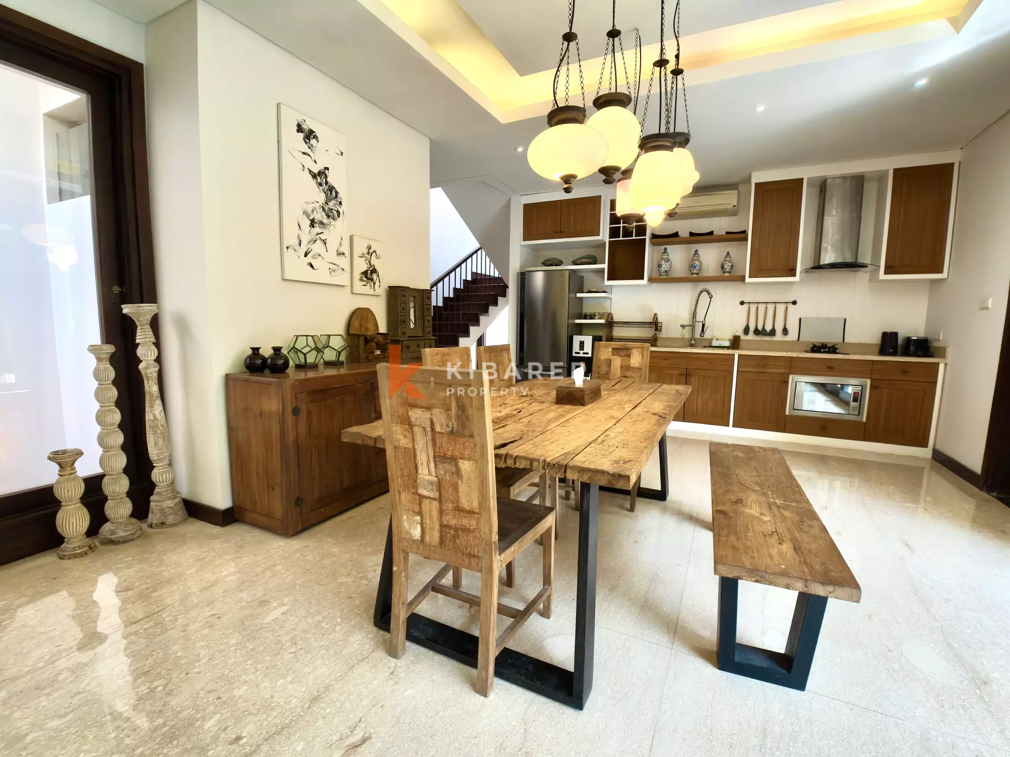 Cozy Three bedrooms Enclosed Living Villa in Mertanadi-Seminyak
