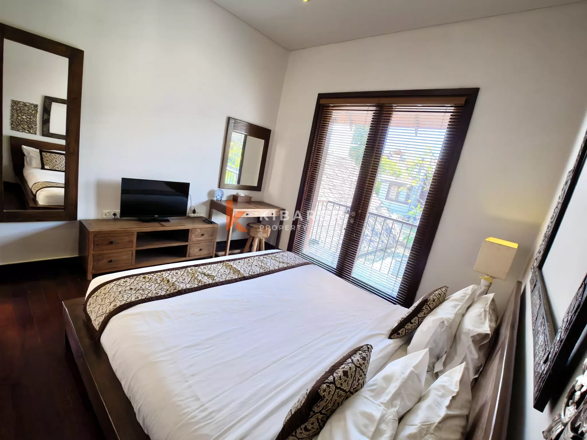 Cozy Three bedrooms Enclosed Living Villa in Mertanadi-Seminyak