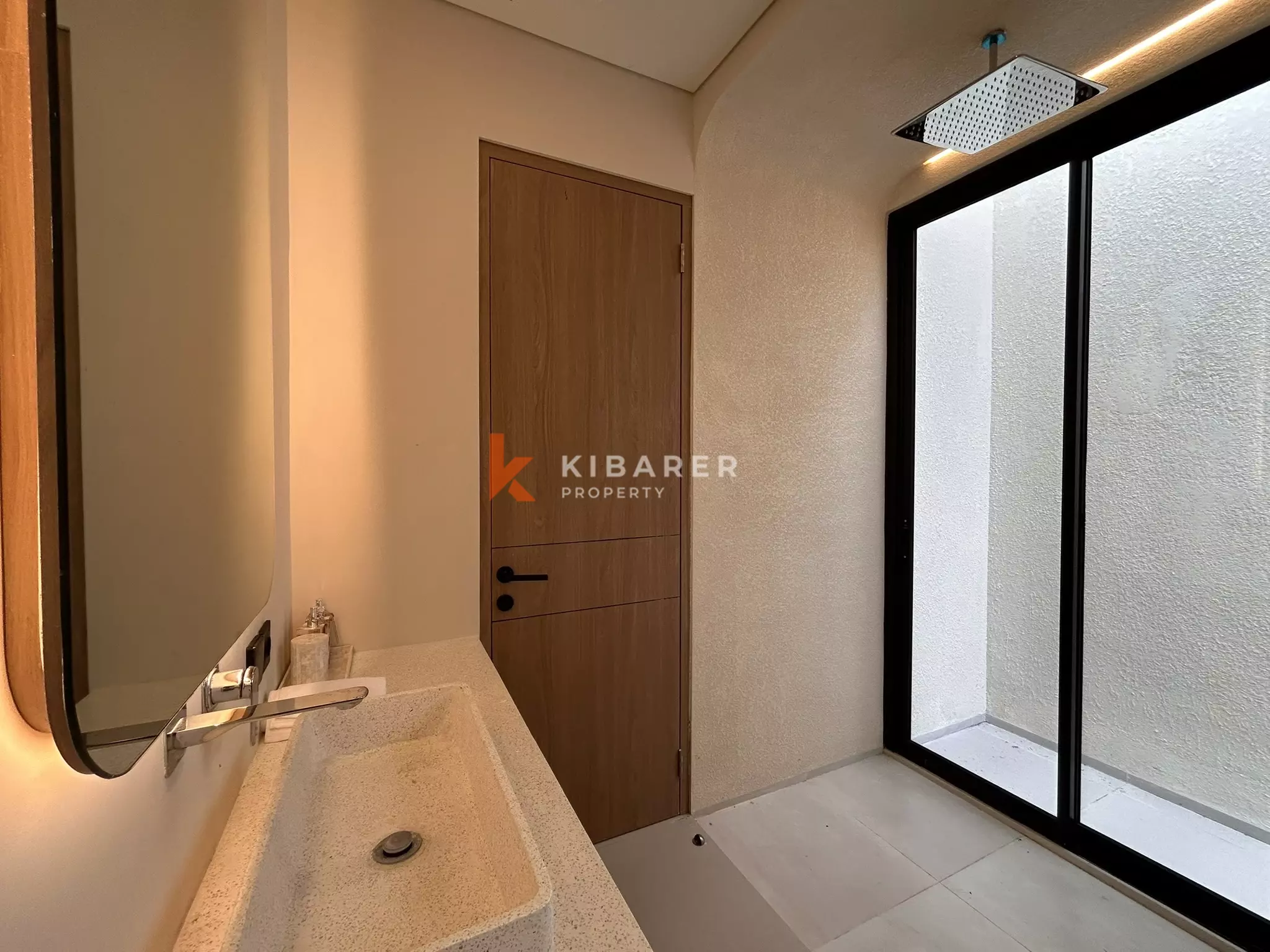 Modern Tropical Two-Bedroom Villa with Private Pool in Nyanyi