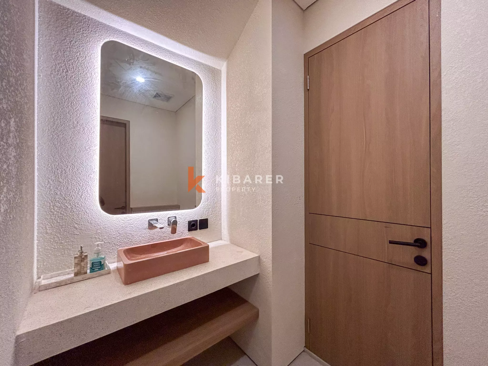 Modern Tropical Two-Bedroom Villa with Private Pool in Nyanyi