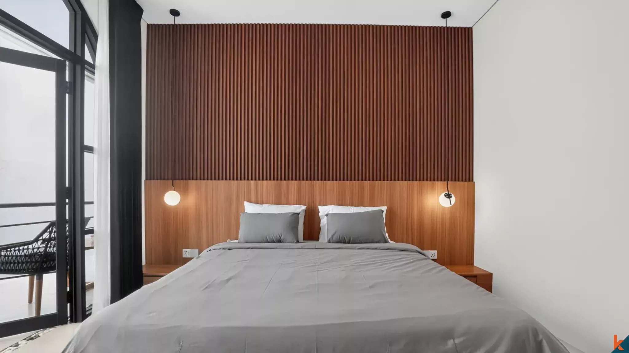 Vila modern dua kamar tidur dengan ROI sewa di Bumbak