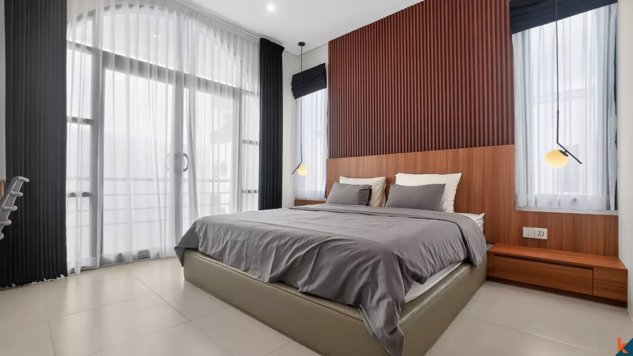 Vila modern dua kamar tidur dengan ROI sewa di Bumbak