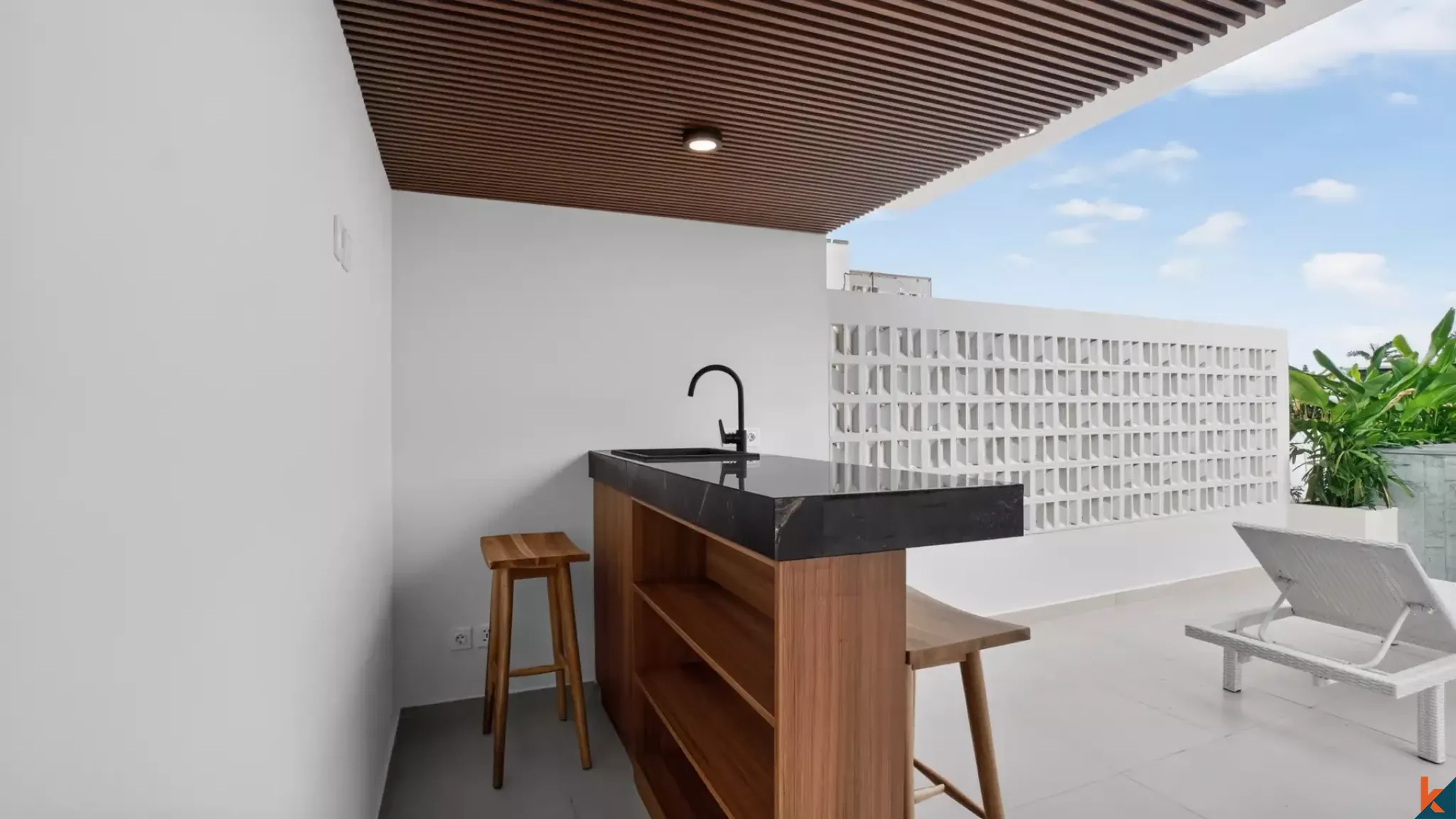 Vila modern dua kamar tidur dengan ROI sewa di Bumbak