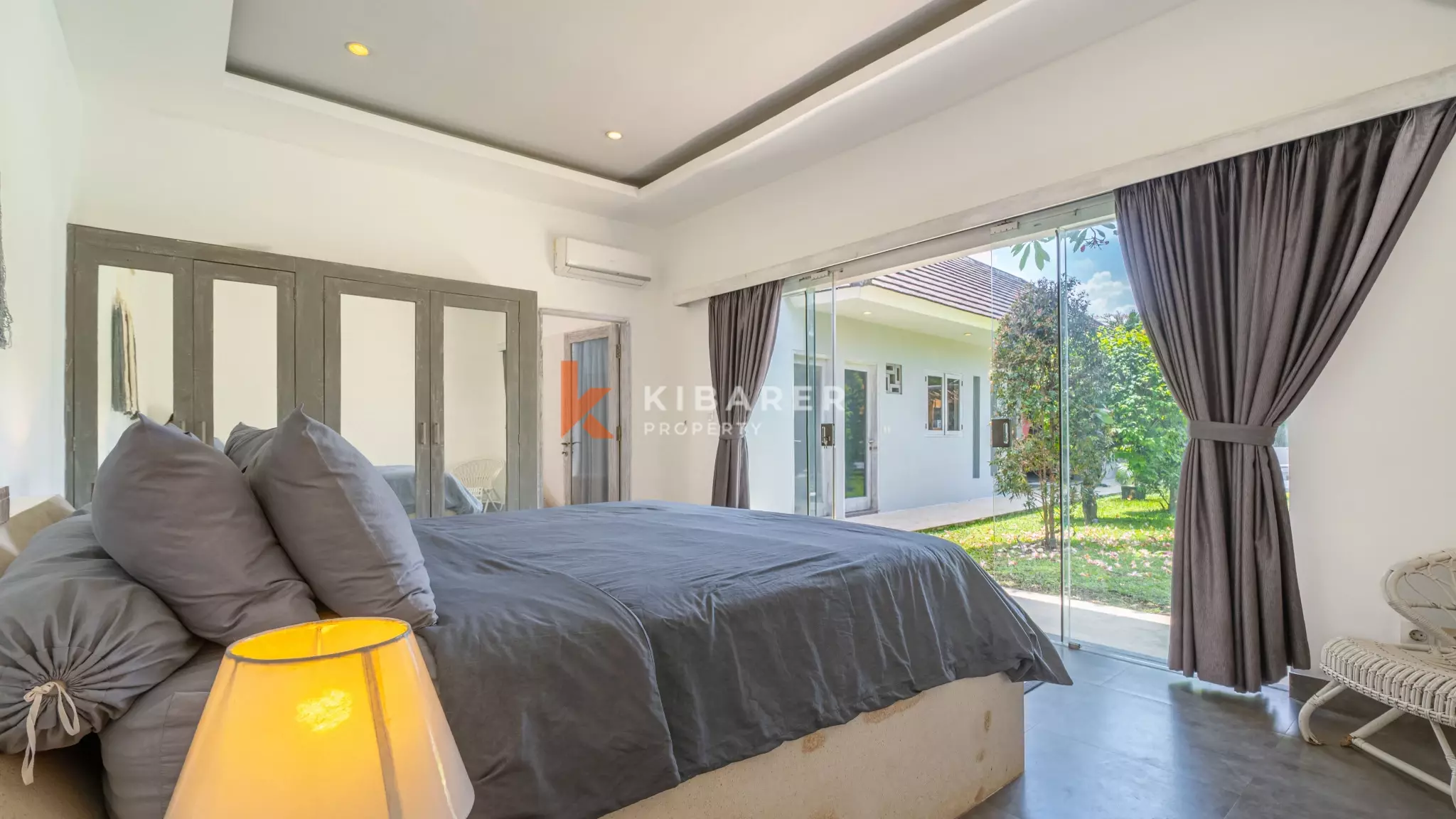 Cozy Three-Bedroom Tropical Open Living Villa with Garden and Pool in Seminyak