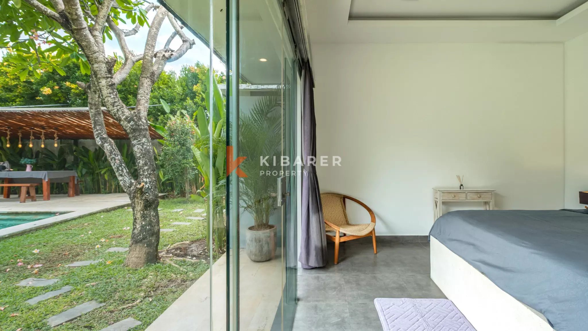 Cozy Three-Bedroom Tropical Open Living Villa with Garden and Pool in Seminyak