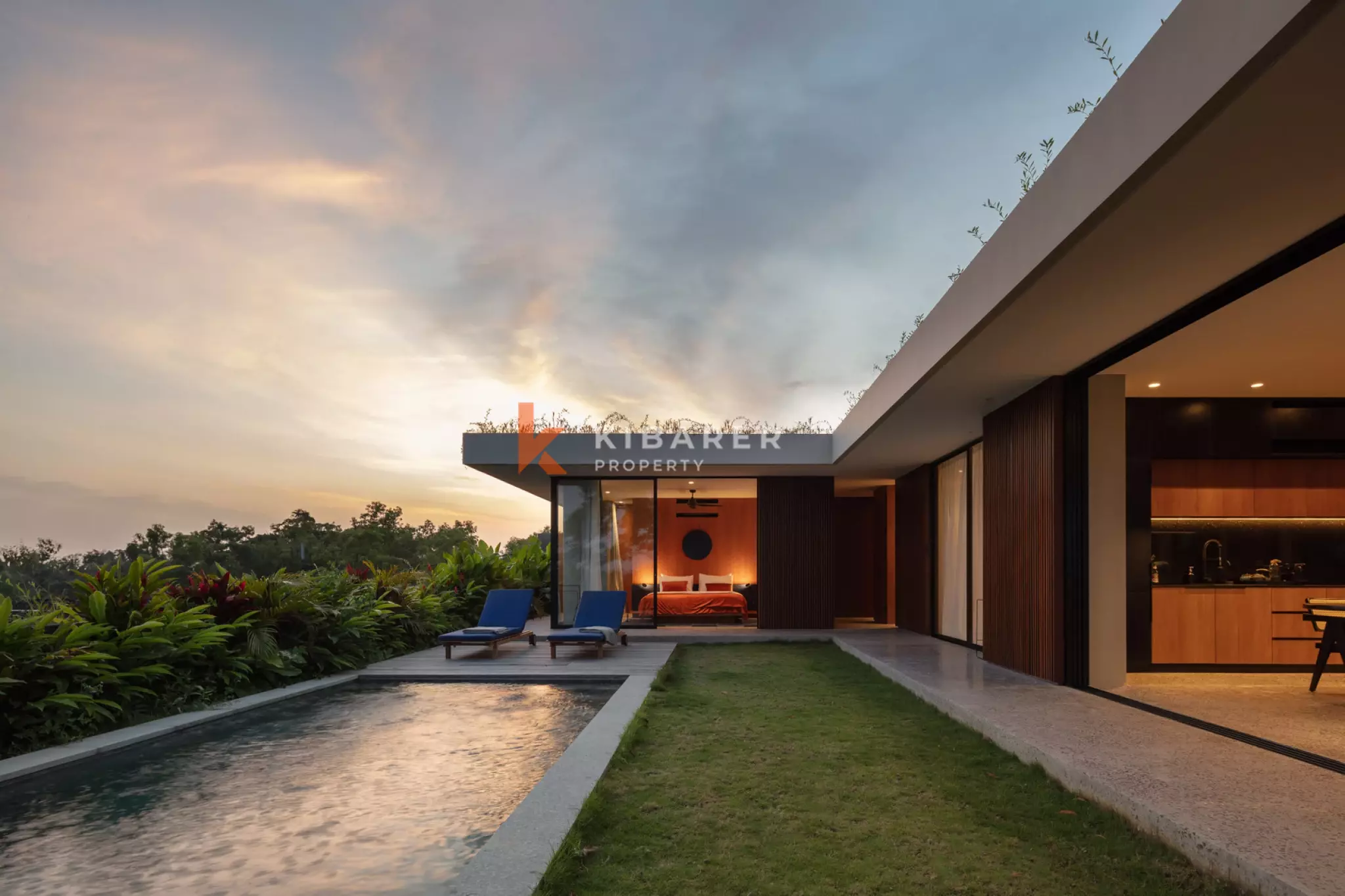 Breathtaking Cliff View Two Bedroom Summer Villa in Ungasan