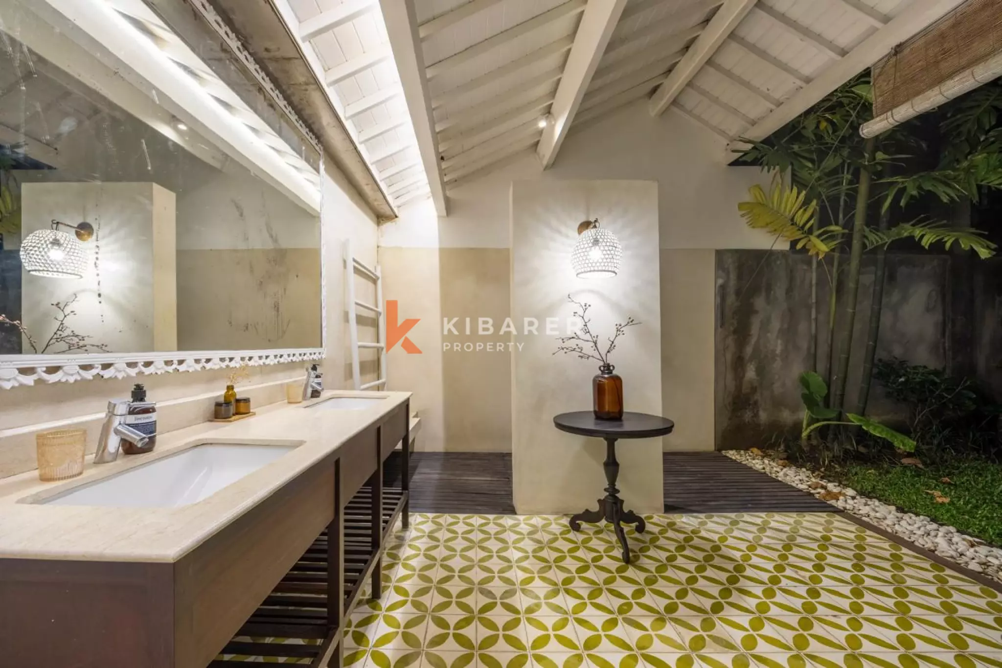 Timeless Tropical Four-Bedroom Villa with Open Living in Umalas