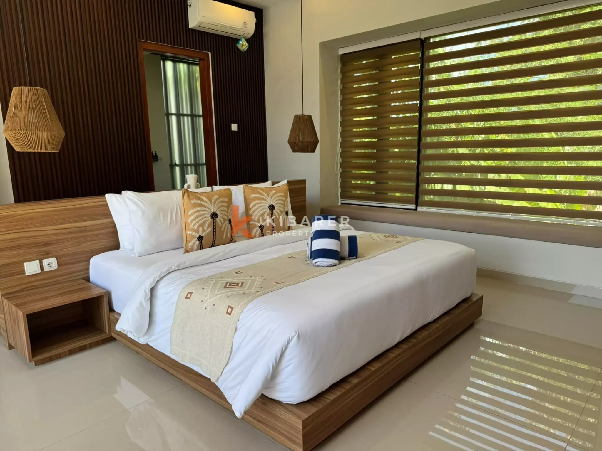 Modern Smart Three-Bedrooms Enclosed Living Villa in Tumbak Bayuh