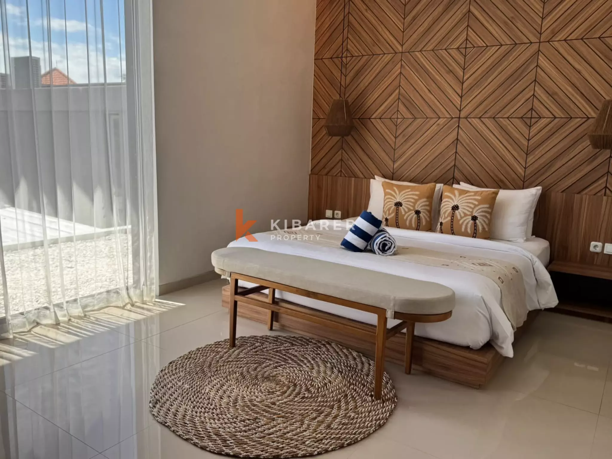 Modern Smart Three-Bedrooms Enclosed Living Villa in Tumbak Bayuh
