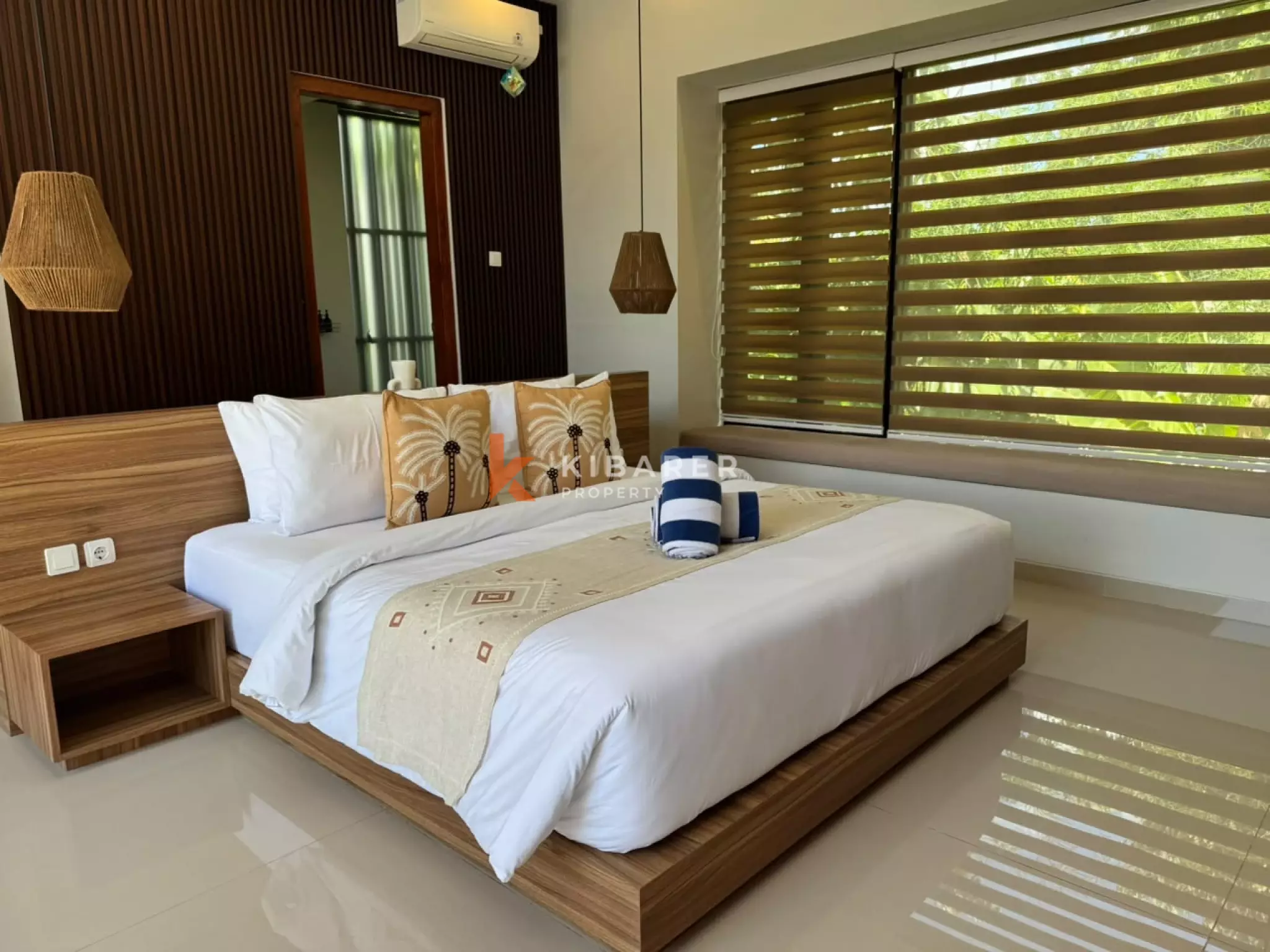 Modern Smart Three-Bedrooms Enclosed Living Villa in Tumbak Bayuh