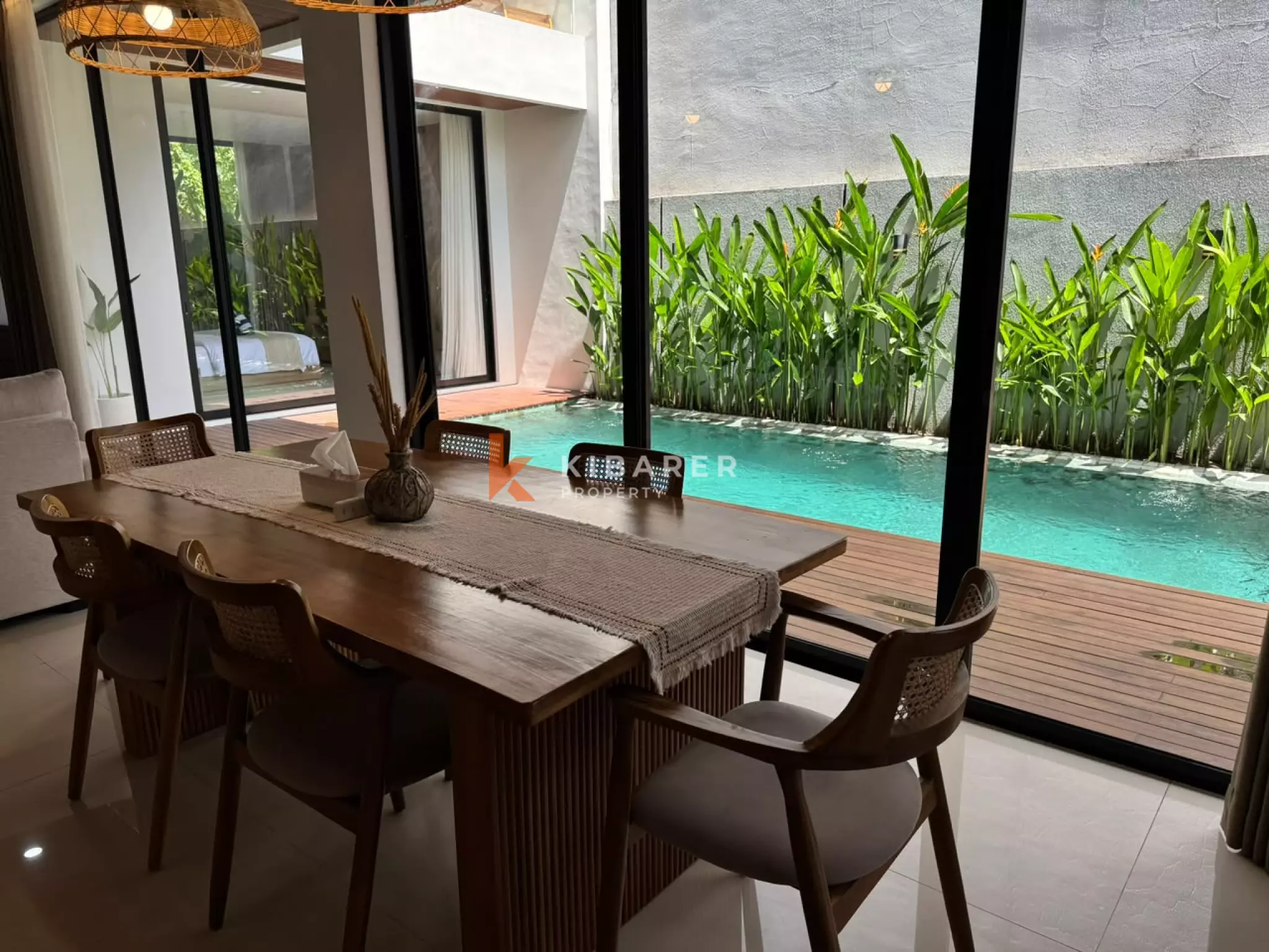 Modern Smart Three-Bedrooms Enclosed Living Villa in Tumbak Bayuh