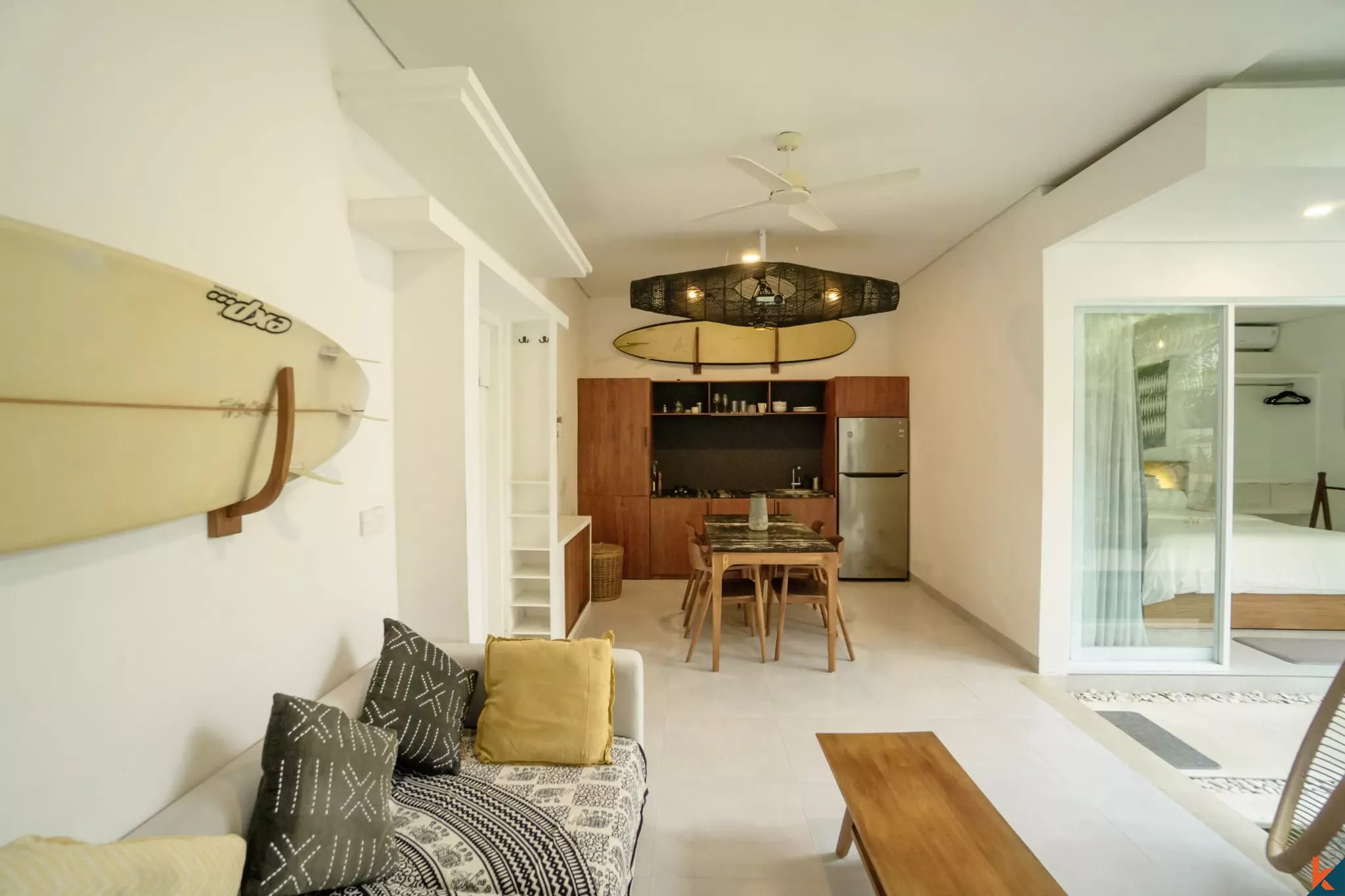 Vila Modern 2 Kamar Tidur dengan Kolam Renang Pribadi di Tibubeneng