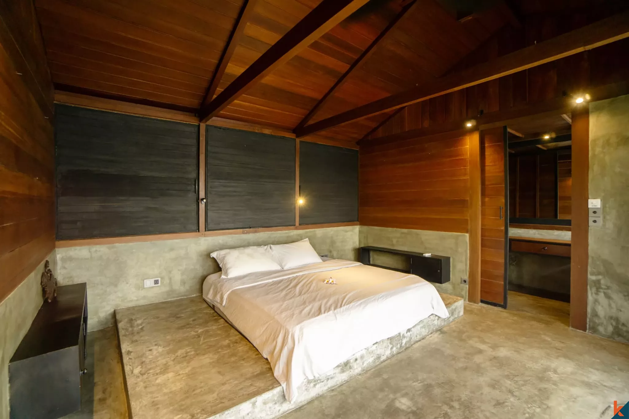 Vila Modern 2 Kamar Tidur dengan Kolam Renang Pribadi di Tibubeneng